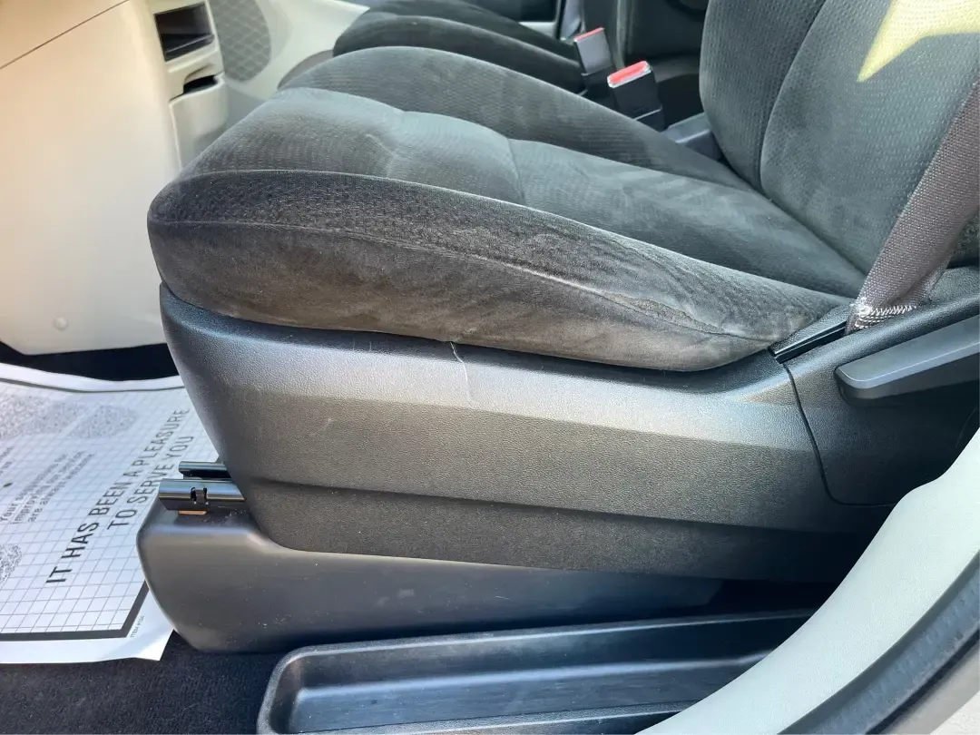 2016 Dodge Grand Caravan SE (2C4RDGBG0GR) with an Pentastar 3.6L V-6 DOHC engine, 6A transmission, located at 8750 N County Rd 25A, Piqua, OH, 45356, (937) 908-9800, 40.164391, -84.232513 - **Experience the Freedom of Family Adventures with the 2016 Dodge Grand Caravan SE!** <br /> <br /> Are you in search of the perfect vehicle for family road trips, daily commutes, or weekend adventures? Look no further than the 2016 Dodge Grand Caravan SE, available at Advantage Car and Credit in X - Photo#18