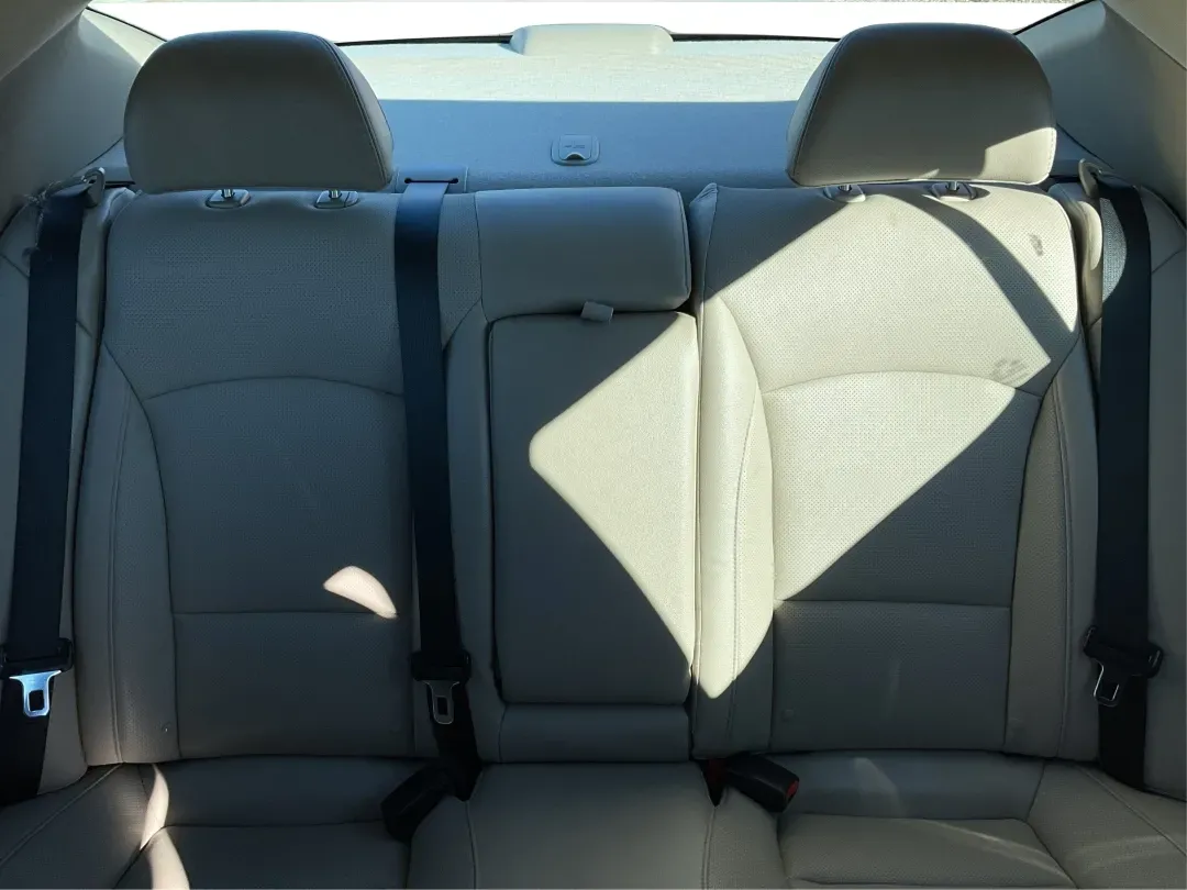 2015 Kia Optima EX (5XXGN4A74FG) with an Theta II 2.4L I-4 gasoline direct injection engine, located at 1230 East Main St, Xenia, OH, 45385, (937) 908-9800, 39.688026, -83.910172 - Experience the perfect blend of style, comfort, and reliability with this 2015 Kia Optima EX at Advantage Car and Credit in Xenia, OH. Whether you're embarking on daily commutes, family road trips, or simply looking for a trusty companion for your adventures, this vehicle is designed to meet your di - Photo#14