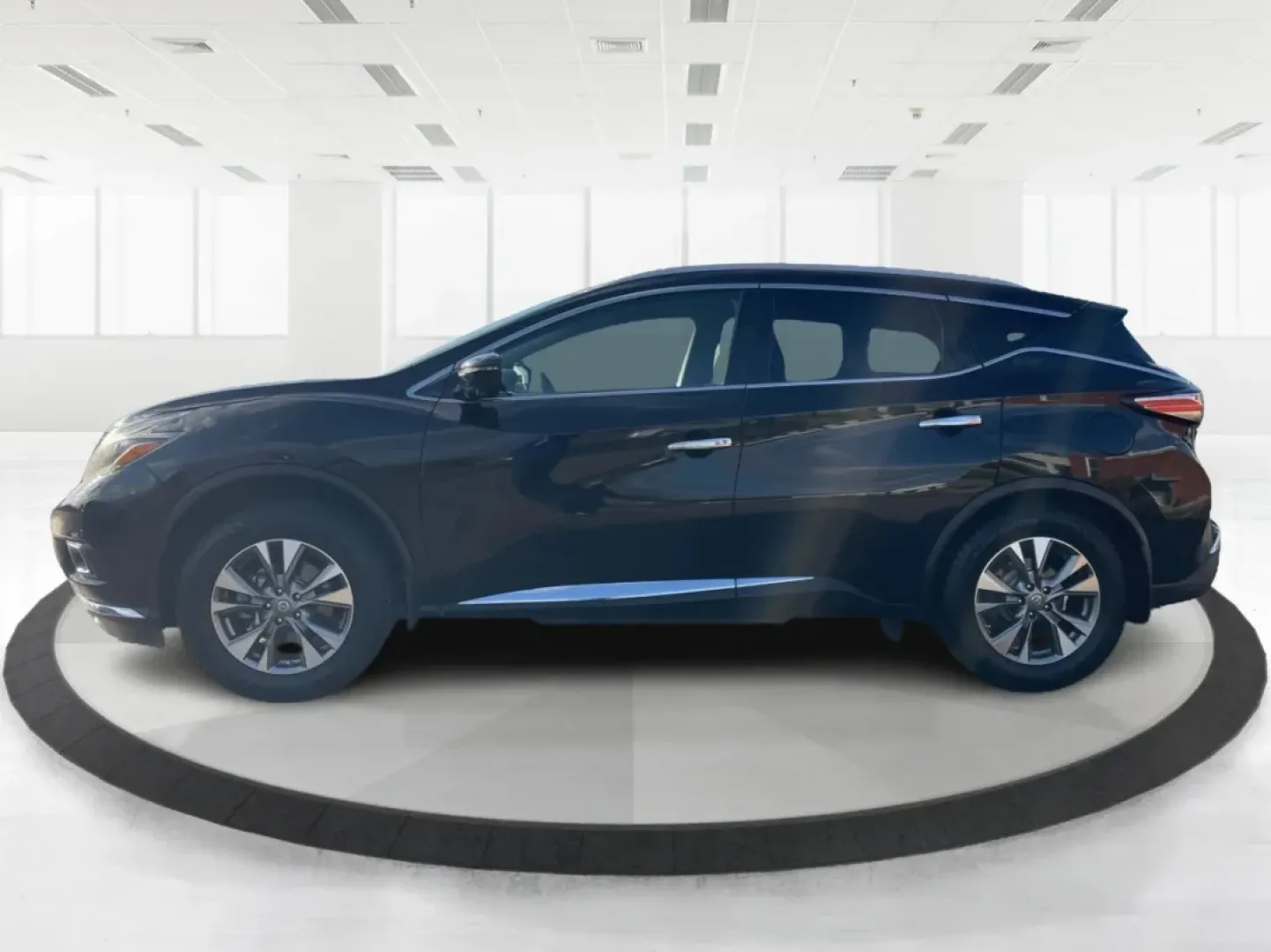 2018 Nissan Murano SL (5N1AZ2MG3JN) with an 3.5L V-6 DOHC engine, located at 880 E. National Road, Vandalia, OH, 45377, (937) 908-9800, 39.891918, -84.183594 - **Discover Your Next Adventure with the 2018 Nissan Murano SL Perfect for Growing Families and Weekend Getaways!**<br /> <br /> Are you ready to elevate your driving experience? At Advantage Car and Credit in Vandalia, OH, we are excited to offer a superb 2018 Nissan Murano SL that perfectly balanc - Photo#5