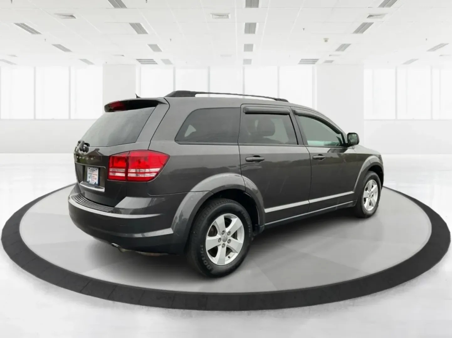 2017 Dodge Journey SE (3C4PDCAB6HT) with an Tigershark MultiAir 2.4L I-4 DOHC engine, located at 1951 S Dayton Lakeview Rd., New Carlisle, OH, 45344, (937) 908-9800, 39.890999, -84.050255 - **Adventure Awaits with the 2017 Dodge Journey SE - Perfect for Family Road Trips!**<br /> <br /> Are you searching for a reliable and spacious vehicle to accommodate family adventures or weekend getaways? Look no further than this stunning 2017 Dodge Journey SE, available now at Advantage Car and C - Photo#2