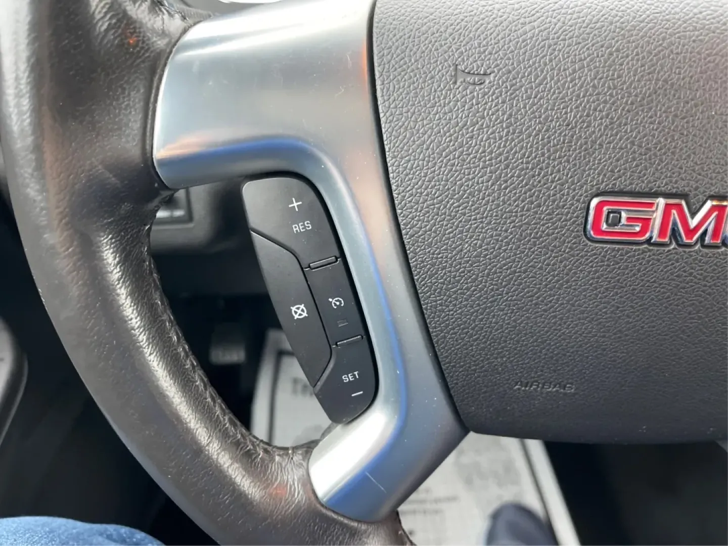 2015 GMC Acadia SLE-2 (1GKKVPKD4FJ) with an 3.6L V-6 gasoline direct injection engine, located at 1099 N County Rd 25A , Troy, OH, 45373, (937) 908-9800, 40.057079, -84.212883 - **Explore the Open Road with the 2015 GMC Acadia SLE-2 Your Family's Adventure Awaits!**<br /> <br /> Are you ready to elevate your family adventures? The 2015 GMC Acadia SLE-2 is the perfect choice for families seeking both comfort and versatility. With its spacious interior, powerful performance, - Photo#16