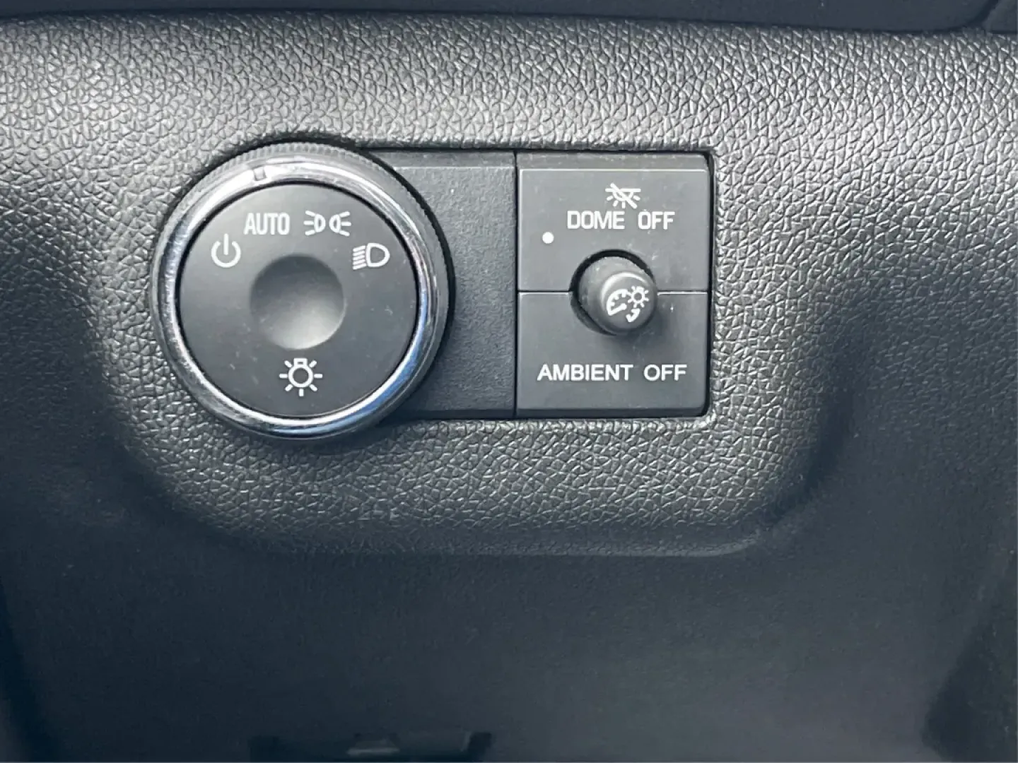 2015 GMC Acadia SLE-2 (1GKKVPKD4FJ) with an 3.6L V-6 gasoline direct injection engine, located at 1099 N County Rd 25A , Troy, OH, 45373, (937) 908-9800, 40.057079, -84.212883 - **Explore the Open Road with the 2015 GMC Acadia SLE-2 Your Family's Adventure Awaits!**<br /> <br /> Are you ready to elevate your family adventures? The 2015 GMC Acadia SLE-2 is the perfect choice for families seeking both comfort and versatility. With its spacious interior, powerful performance, - Photo#17