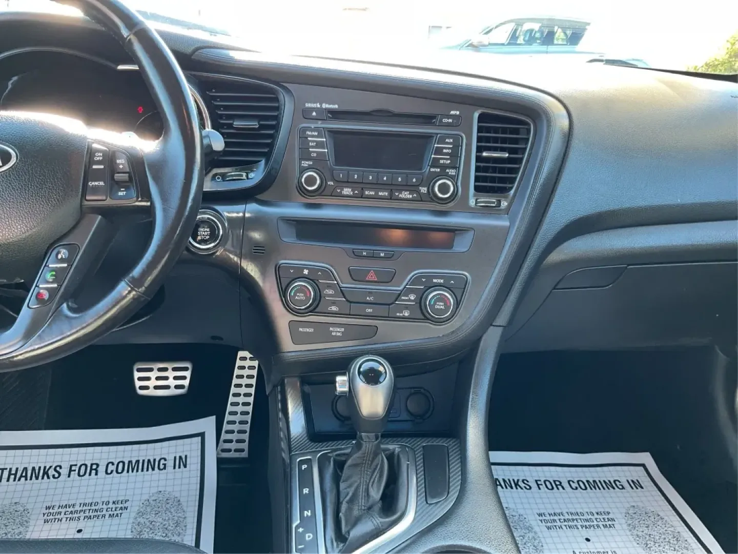 2013 Kia Optima SX (5XXGR4A68DG) with an 2L I-4 gasoline direct injection engine, located at 880 E. National Road, Vandalia, OH, 45377, (937) 908-9800, 39.891918, -84.183594 - **Experience Unmatched Comfort and Style with the 2013 Kia Optima SX**<br /> <br /> Are you in the market for a reliable vehicle that perfectly blends style, comfort, and functionality? Look no further than the stunning 2013 Kia Optima SX, available now at Advantage Car and Credit in Vandalia, OH. T - Photo#13