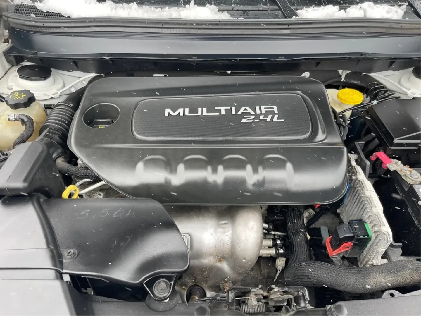 2015 Jeep Cherokee Latitude (1C4PJMCB7FW) with an Other engine, located at 4508 South Dixie Dr, Moraine, OH, 45439, (937) 908-9800, 39.689976, -84.218452 - **Adventure Awaits with the 2015 Jeep Cherokee Latitude - Perfect for Your Next Journey!**<br /> <br /> If you're searching for a versatile, reliable vehicle that seamlessly fits into your busy lifestyle, look no further than this stunning 2015 Jeep Cherokee Latitude, now available at Advantage Car - Photo#11