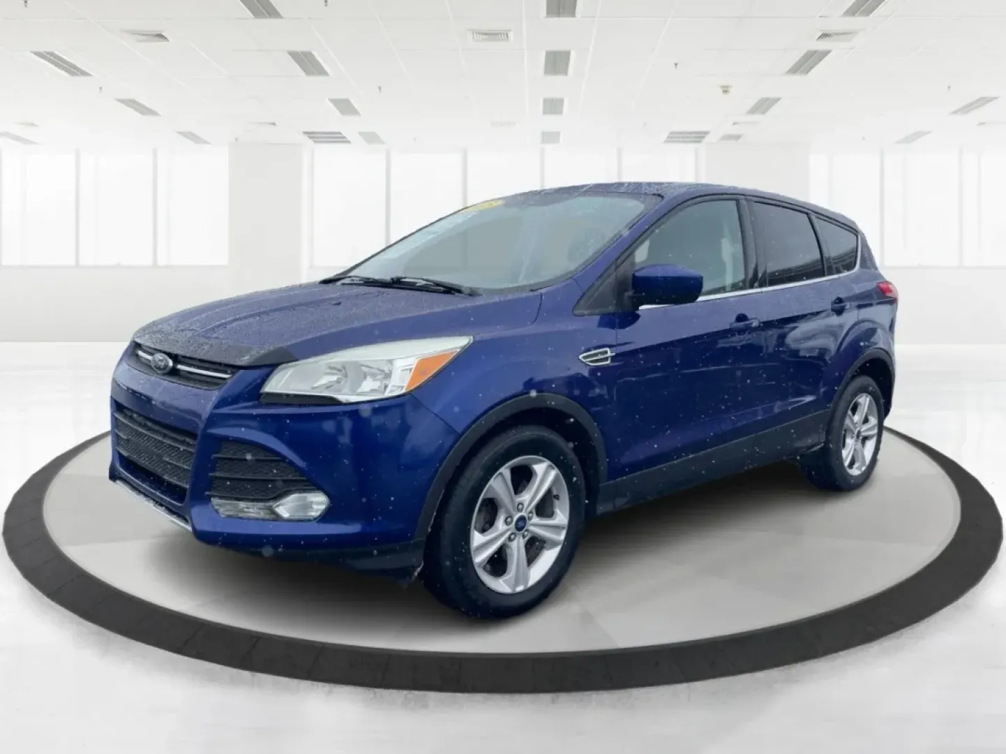 2015 Ford Escape SE (1FMCU0G73FU) with an Other engine, located at 880 E. National Road, Vandalia, OH, 45377, (937) 908-9800, 39.891918, -84.183594 - **Adventure Awaits: 2015 Ford Escape SE - Your Gateway to Freedom!**<br /> <br /> Are you ready to elevate your weekend getaways or tackle your daily commute with style and confidence? The 2015 Ford Escape SE is the perfect companion for those who crave adventure without sacrificing comfort. At Adva - Photo#8