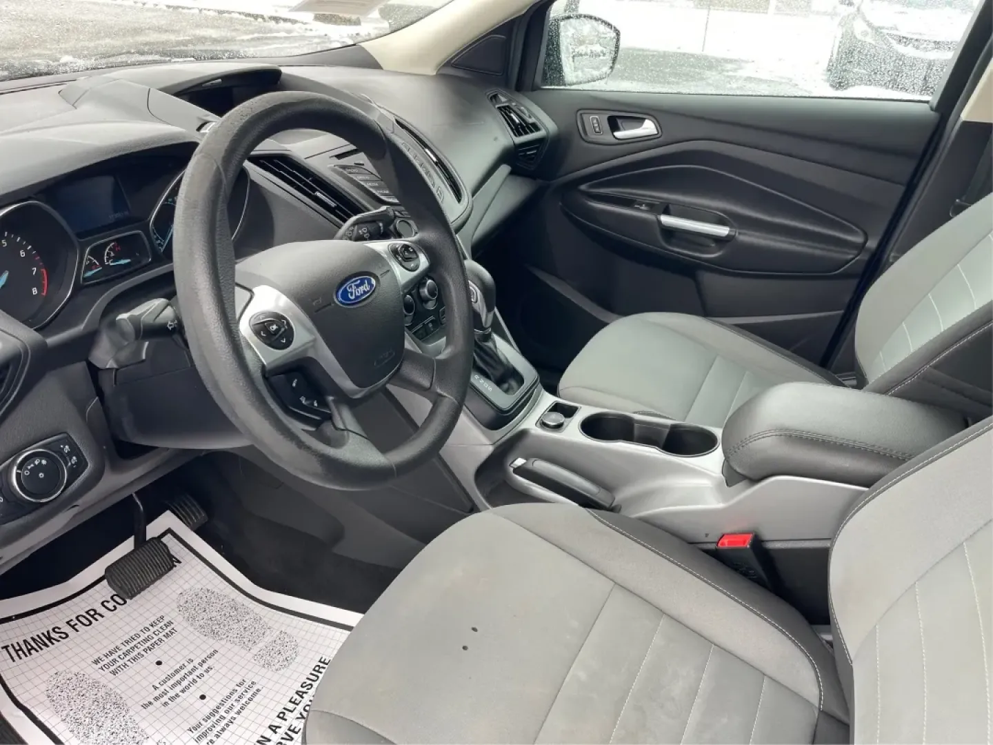 2015 Ford Escape SE (1FMCU0G73FU) with an Other engine, located at 880 E. National Road, Vandalia, OH, 45377, (937) 908-9800, 39.891918, -84.183594 - **Adventure Awaits: 2015 Ford Escape SE - Your Gateway to Freedom!**<br /> <br /> Are you ready to elevate your weekend getaways or tackle your daily commute with style and confidence? The 2015 Ford Escape SE is the perfect companion for those who crave adventure without sacrificing comfort. At Adva - Photo#9