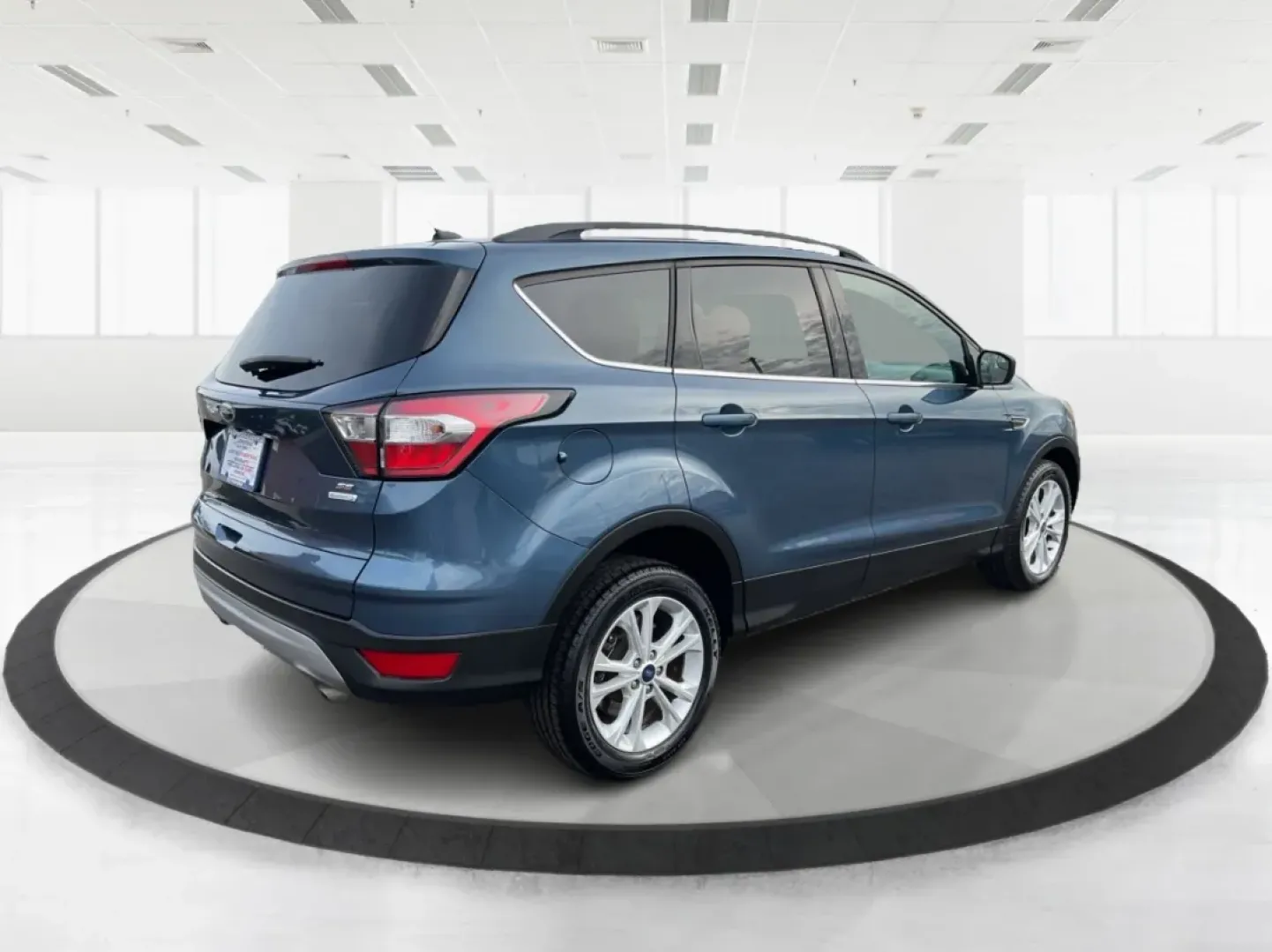 2018 Ford Escape SE (1FMCU0GD7JU) with an Other engine, located at 8750 N County Rd 25A, Piqua, OH, 45356, (937) 908-9800, 40.164391, -84.232513 - **Discover Your Next Adventure with the 2018 Ford Escape SE at Advantage Car and Credit - Piqua!**<br /> <br /> Are you ready to elevate your daily commute or weekend getaways? The 2018 Ford Escape SE is the perfect vehicle for those who crave both style and functionality in their daily lives. Wheth - Photo#2