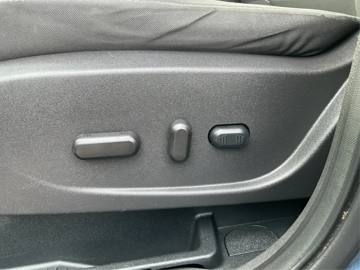 2018 Ford Escape SE (1FMCU0GD7JU) with an Other engine, located at 8750 N County Rd 25A, Piqua, OH, 45356, (937) 908-9800, 40.164391, -84.232513 - **Discover Your Next Adventure with the 2018 Ford Escape SE at Advantage Car and Credit - Piqua!**<br /> <br /> Are you ready to elevate your daily commute or weekend getaways? The 2018 Ford Escape SE is the perfect vehicle for those who crave both style and functionality in their daily lives. Wheth - Photo#18