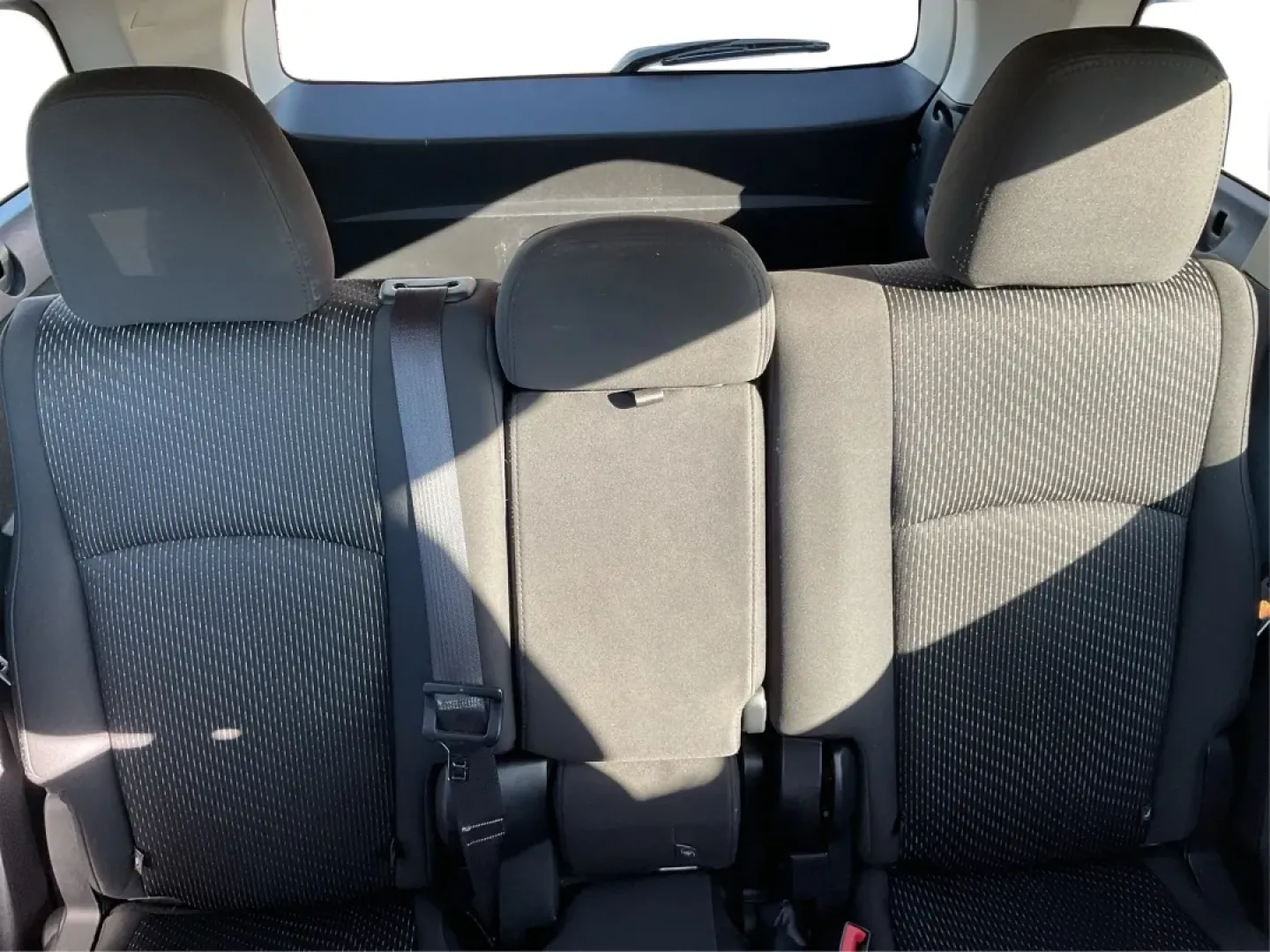 2016 Dodge Journey SE (3C4PDCAB8GT) with an Tigershark MultiAir 2.4L I-4 DOHC engine, located at 4508 South Dixie Dr, Moraine, OH, 45439, (937) 908-9800, 39.689976, -84.218452 - **Experience Life in Motion with the 2016 Dodge Journey SE SUV at Advantage Car and Credit - Moraine!**<br /> <br /> Are you ready to elevate your lifestyle? The 2016 Dodge Journey SE is the perfect blend of style, comfort, and versatility, making it the ideal SUV for growing families, weekend adven - Photo#13