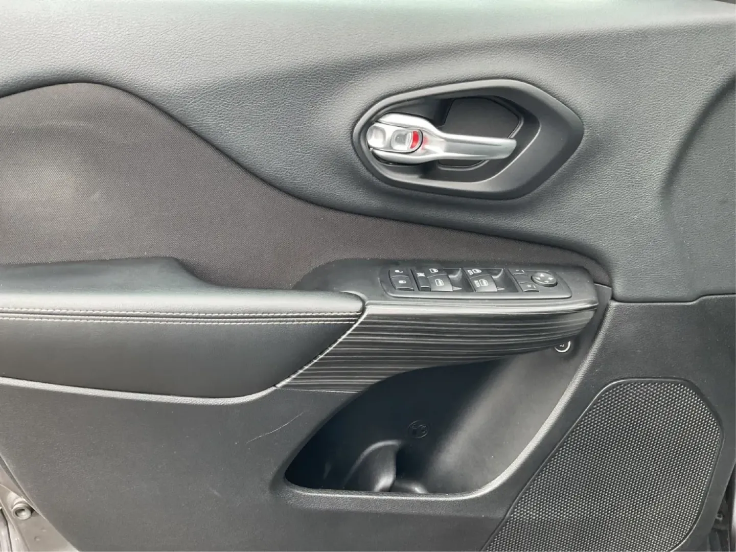 2014 Jeep Cherokee Latitude (1C4PJLCB1EW) with an Other engine, located at 1951 S Dayton Lakeview Rd., New Carlisle, OH, 45344, (937) 908-9800, 39.890999, -84.050255 - **Explore Adventure with the 2014 Jeep Cherokee Latitude at Advantage Car and Credit!**<br /> <br /> Are you ready to elevate your weekend adventures or enhance your daily commute? Look no further than this stunning 2014 Jeep Cherokee Latitude, available now at Advantage Car and Credit in New Carlis - Photo#18