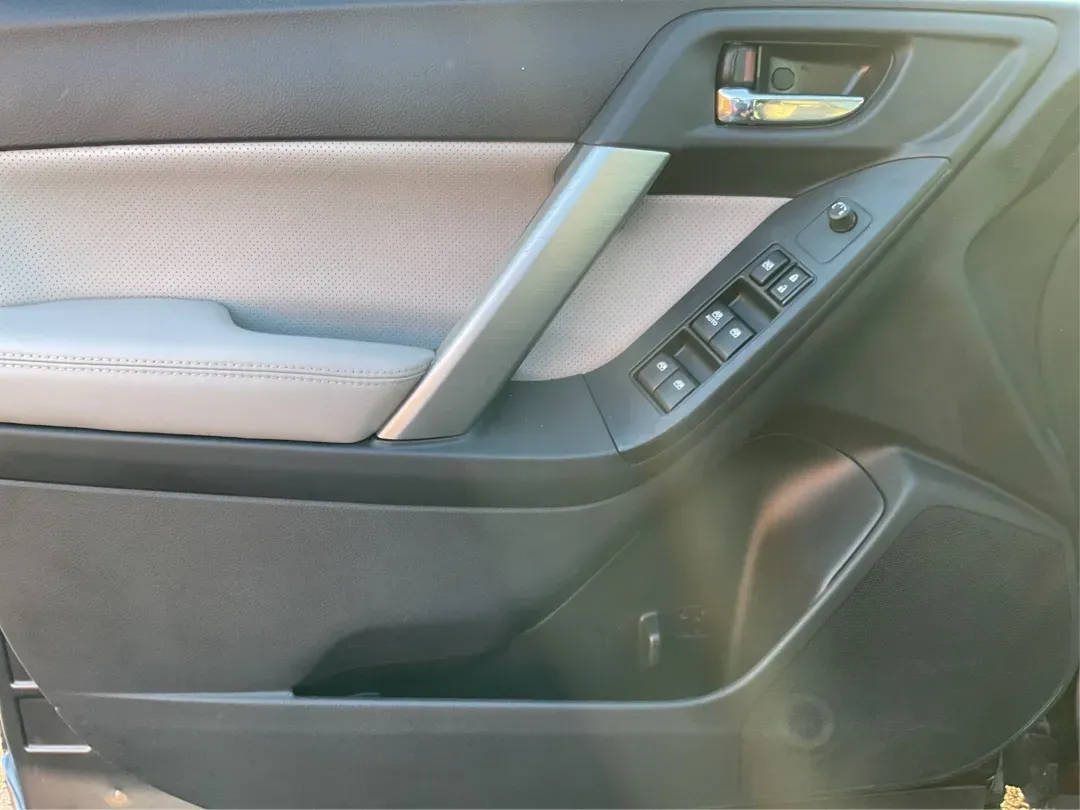 2015 Subaru Forester 2.5i Limited (JF2SJAHC5FH) with an 2.5L H-4 DOHC engine, located at 8750 N County Rd 25A, Piqua, OH, 45356, (937) 908-9800, 40.164391, -84.232513 - Looking for a reliable vehicle that can seamlessly transition from daily commutes to weekend adventures? Look no further than the 2015 Subaru Forester 2.5i Limited, available now at Advantage Car and Credit in Xenia, OH. This versatile SUV is perfect for growing families, outdoor enthusiasts, and an - Photo#18