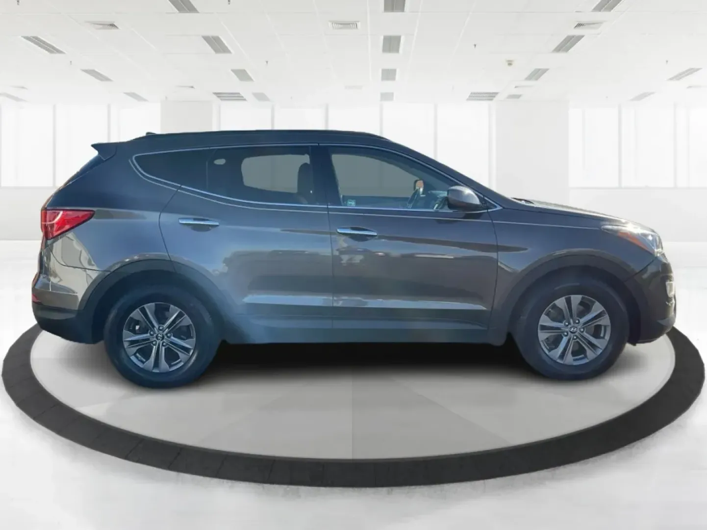 2014 Hyundai Santa Fe 2.4L (5XYZUDLBXEG) with an Theta II 2.4L I-4 gasoline direct injection engine, located at 8750 N County Rd 25A, Piqua, OH, 45356, (937) 908-9800, 40.164391, -84.232513 - **Explore New Adventures in the 2014 Hyundai Santa Fe from Advantage Car and Credit - Piqua!**<br /> <br /> Are you ready to elevate your family outings or weekend adventures? Look no further than this stunning 2014 Hyundai Santa Fe, perfect for those who crave both comfort and versatility in their - Photo#1