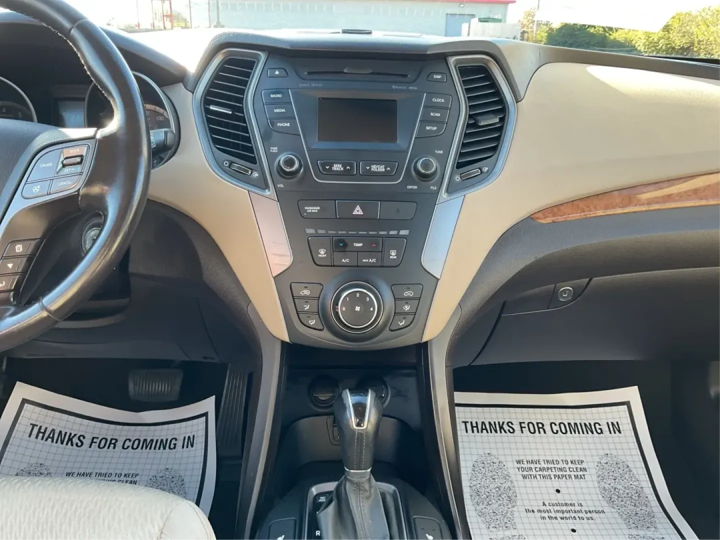 2014 Hyundai Santa Fe 2.4L (5XYZUDLBXEG) with an Theta II 2.4L I-4 gasoline direct injection engine, located at 8750 N County Rd 25A, Piqua, OH, 45356, (937) 908-9800, 40.164391, -84.232513 - **Explore New Adventures in the 2014 Hyundai Santa Fe from Advantage Car and Credit - Piqua!**<br /> <br /> Are you ready to elevate your family outings or weekend adventures? Look no further than this stunning 2014 Hyundai Santa Fe, perfect for those who crave both comfort and versatility in their - Photo#13