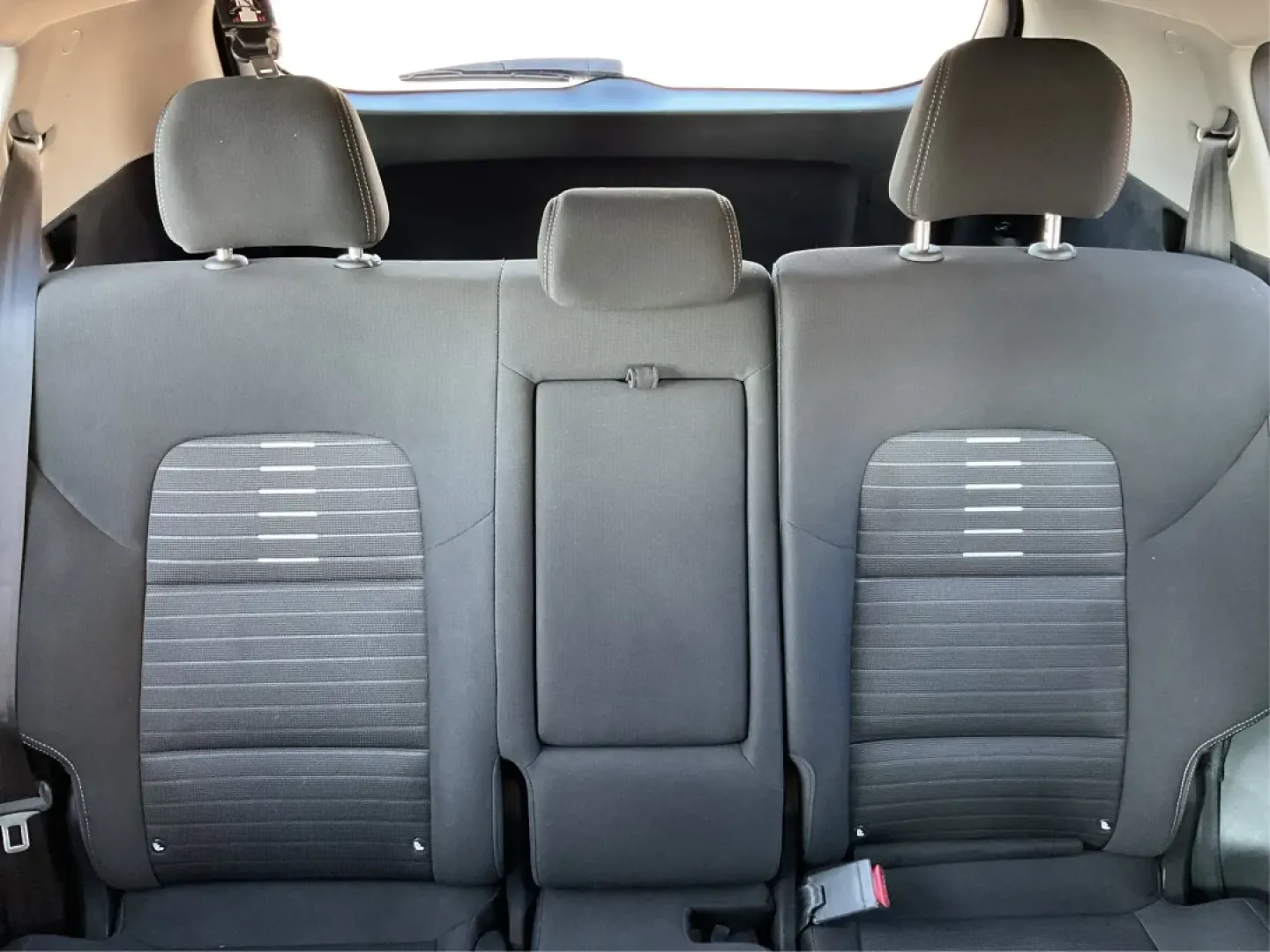 2017 Kia Sportage LX (KNDPMCACXH7) with an Theta II 2.4L I-4 gasoline direct injection engine, located at 4508 South Dixie Dr, Moraine, OH, 45439, (937) 908-9800, 39.689976, -84.218452 - **Adventure Awaits with the 2017 Kia Sportage LX Perfect for Your Next Family Road Trip!**<br /> <br /> Looking for a reliable, stylish, and versatile vehicle that's ideal for everything from family outings to weekend getaways? Look no further than the 2017 Kia Sportage LX, available now at Advanta - Photo#14