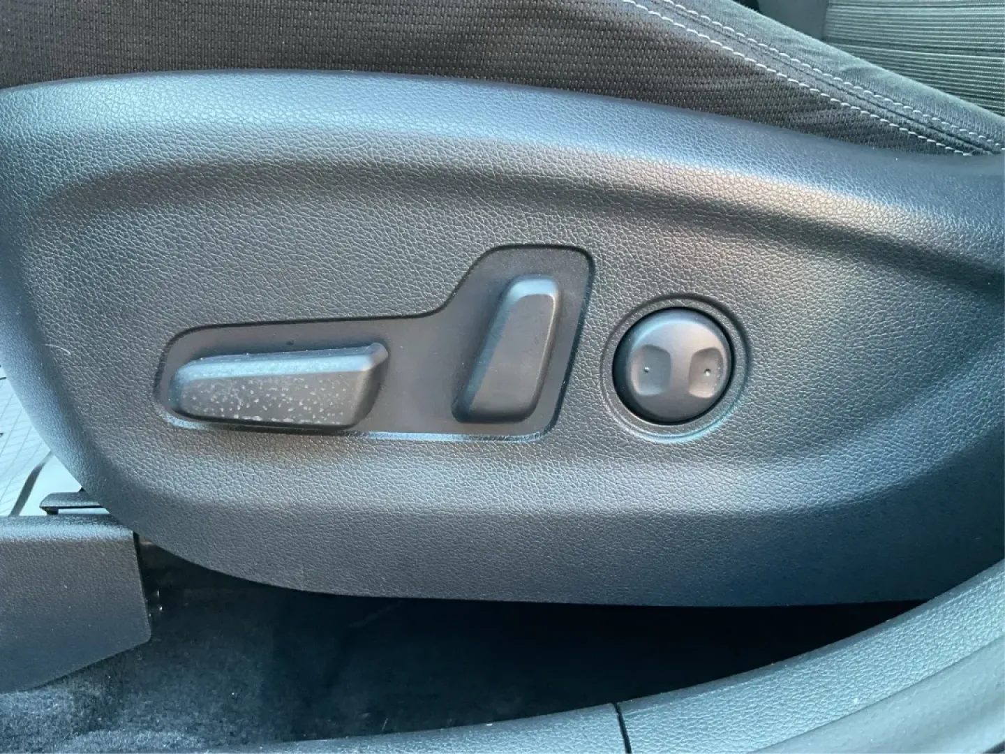 2017 Kia Sportage LX (KNDPMCACXH7) with an Theta II 2.4L I-4 gasoline direct injection engine, located at 4508 South Dixie Dr, Moraine, OH, 45439, (937) 908-9800, 39.689976, -84.218452 - **Adventure Awaits with the 2017 Kia Sportage LX Perfect for Your Next Family Road Trip!**<br /> <br /> Looking for a reliable, stylish, and versatile vehicle that's ideal for everything from family outings to weekend getaways? Look no further than the 2017 Kia Sportage LX, available now at Advanta - Photo#17