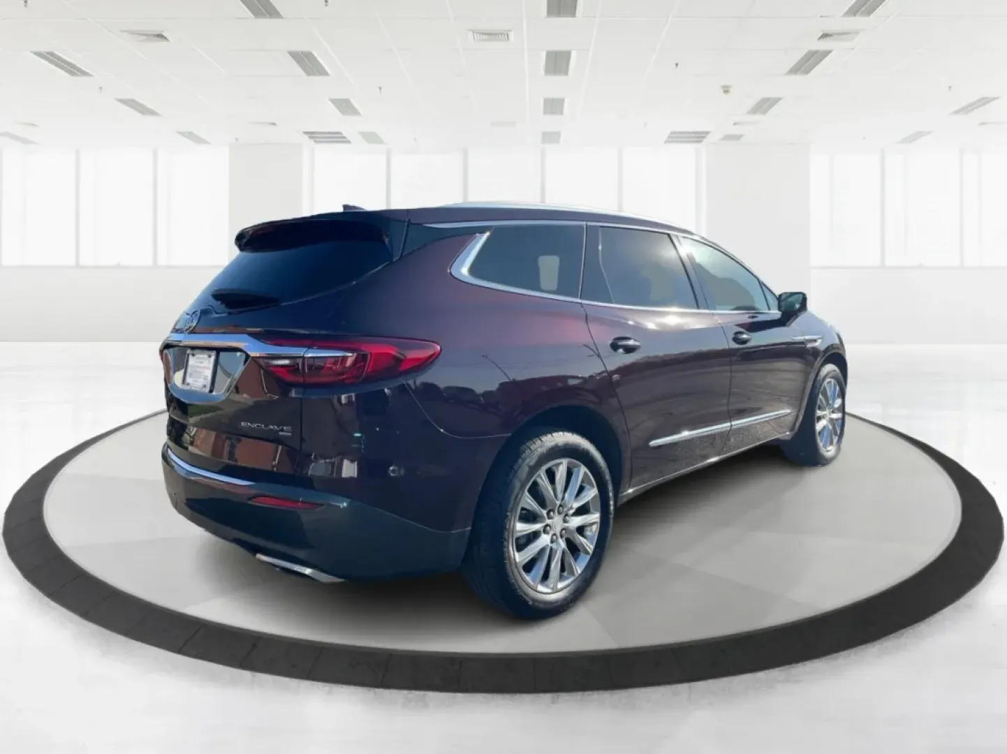 2018 Buick Enclave Premium (5GAEVBKW7JJ) with an 3.6L V-6 gasoline direct injection engine, located at 4508 South Dixie Dr, Moraine, OH, 45439, (937) 908-9800, 39.689976, -84.218452 - **Adventure Awaits with the 2018 Buick Enclave - Perfect for Family Road Trips!**<br /> <br /> If you're looking for the ideal family vehicle that can handle both your daily commutes and weekend adventures, look no further than this stunning 2018 Buick Enclave, now available at Advantage Car and Cre - Photo#2