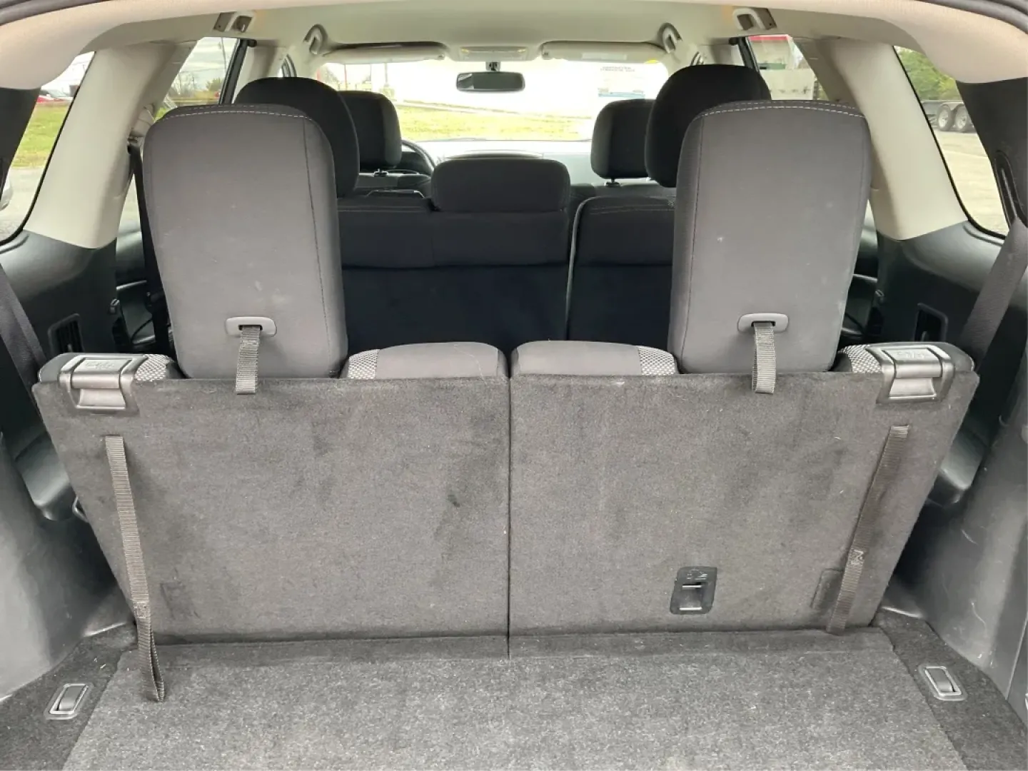 2018 Nissan Pathfinder SV (5N1DR2MM1JC) with an 3.5L V-6 gasoline direct injection engine, located at 880 E. National Road, Vandalia, OH, 45377, (937) 908-9800, 39.891918, -84.183594 - Are you ready to elevate your family adventures or weekend getaways? Look no further than the 2018 Nissan Pathfinder SV, available now at Advantage Car and Credit in Vandalia, OH. Perfectly designed for growing families, this spacious SUV is not only a reliable daily driver but also an ideal compani - Photo#12