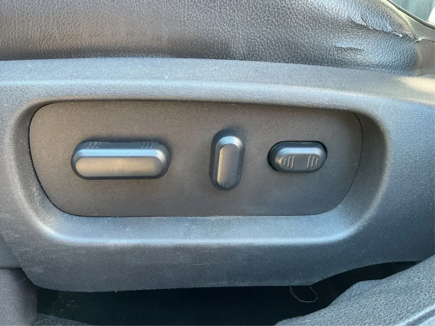 2013 Ford Flex Limited (2FMHK6DT6DB) with an EcoBoost 3.5L V-6 gasoline direct injection engine, located at 1951 S Dayton Lakeview Rd., New Carlisle, OH, 45344, (937) 908-9800, 39.890999, -84.050255 - ### Discover Your Adventure with the 2013 Ford Flex Limited at Advantage Car and Credit!<br /> <br /> Are you searching for a vehicle that perfectly balances family comfort with versatility? Look no further than the 2013 Ford Flex Limited, available now at Advantage Car and Credit in New Carlisle, O - Photo#18