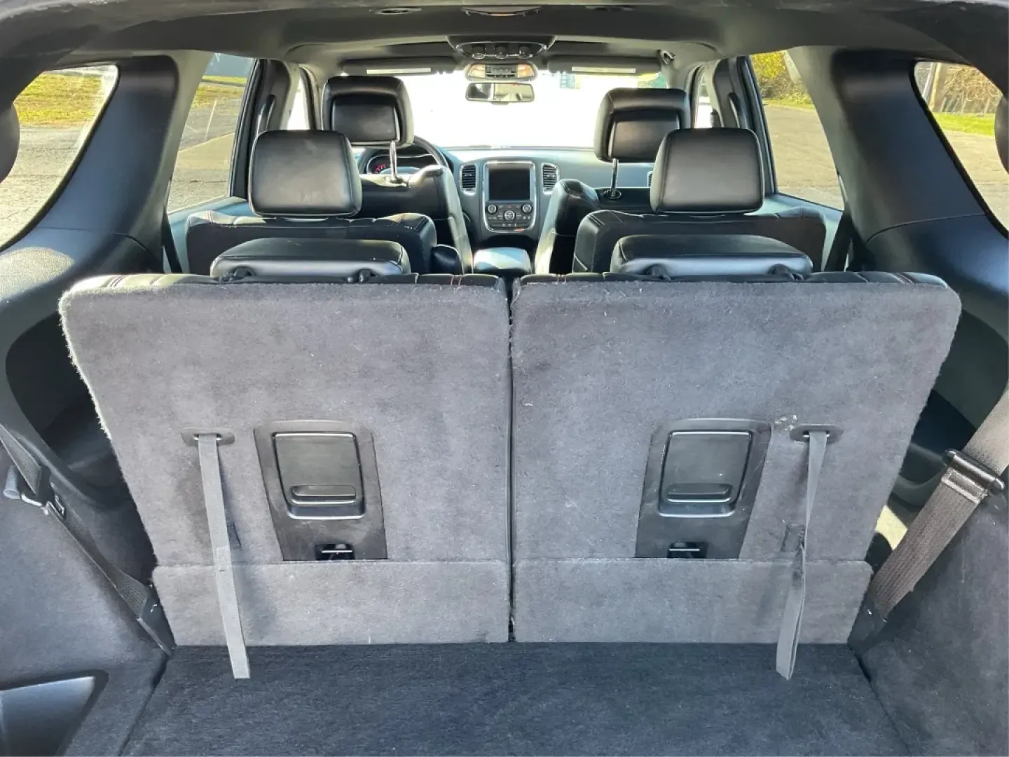 2015 Dodge Durango R/T (1C4SDJCT8FC) with an HEMI 5.7L V-8 variable valve control engine, located at 1230 East Main St, Xenia, OH, 45385, (937) 908-9800, 39.688026, -83.910172 - **Unleash Your Adventurous Spirit with the 2015 Dodge Durango R/T at Advantage Car and Credit - Troy!**<br /> <br /> Are you ready to elevate your family outings or weekend adventures? The 2015 Dodge Durango R/T is the perfect vehicle for those who demand style, performance, and versatility. Whether - Photo#11