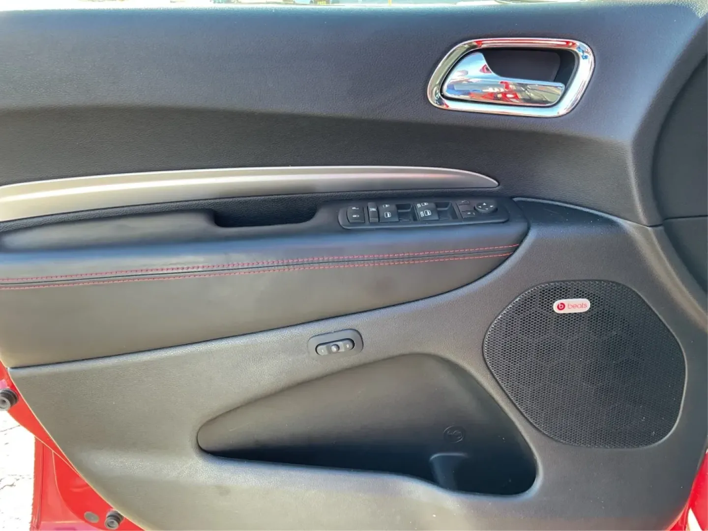 2015 Dodge Durango R/T (1C4SDJCT8FC) with an HEMI 5.7L V-8 variable valve control engine, located at 1230 East Main St, Xenia, OH, 45385, (937) 908-9800, 39.688026, -83.910172 - **Unleash Your Adventurous Spirit with the 2015 Dodge Durango R/T at Advantage Car and Credit - Troy!**<br /> <br /> Are you ready to elevate your family outings or weekend adventures? The 2015 Dodge Durango R/T is the perfect vehicle for those who demand style, performance, and versatility. Whether - Photo#18