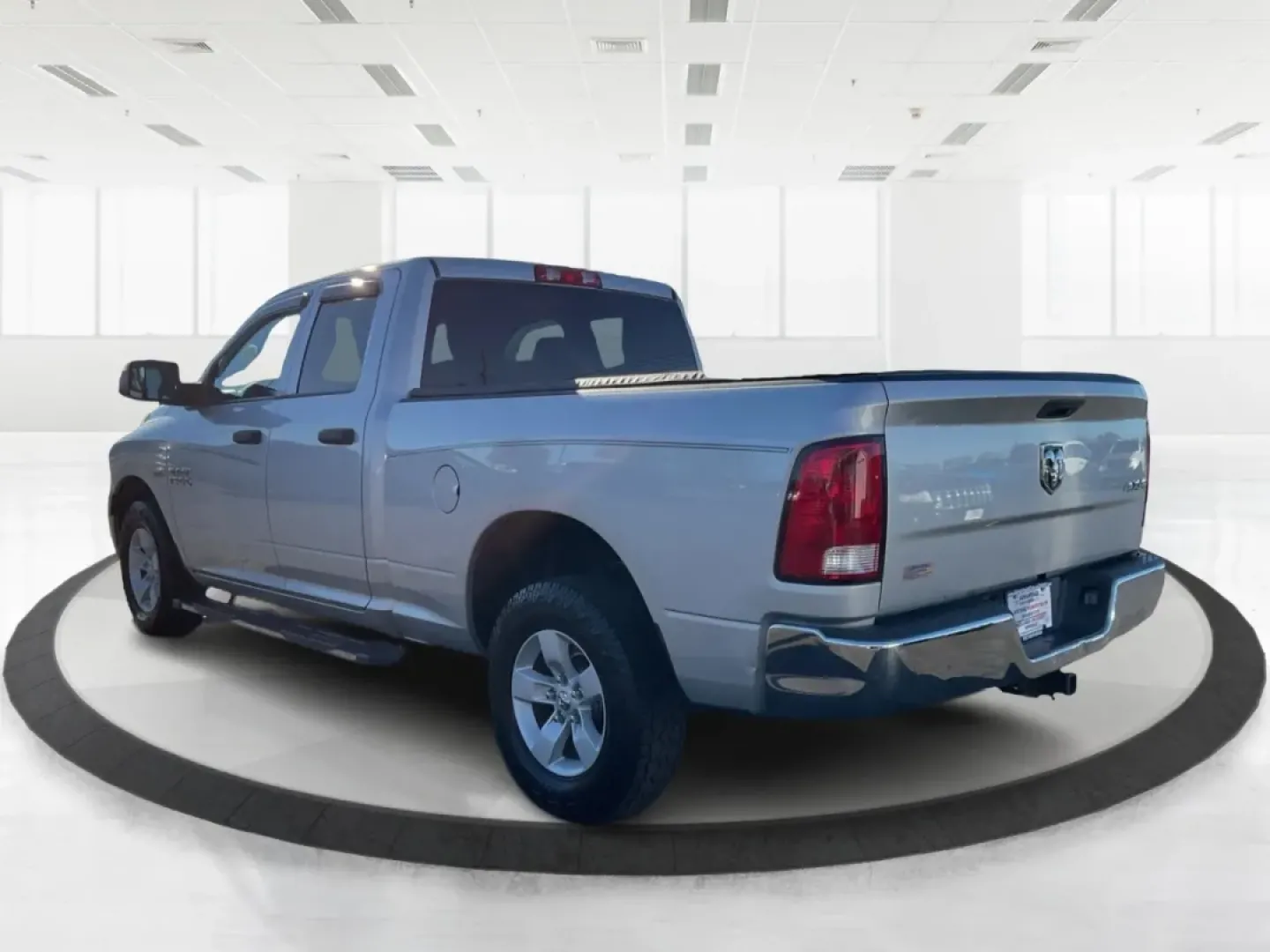 2016 Ram 1500 Tradesman (1C6RR7FT3GS) with an Other engine, located at 4508 South Dixie Dr, Moraine, OH, 45439, (937) 908-9800, 39.689976, -84.218452 - 2016 Ram 1500 Tradesman - Photo#4