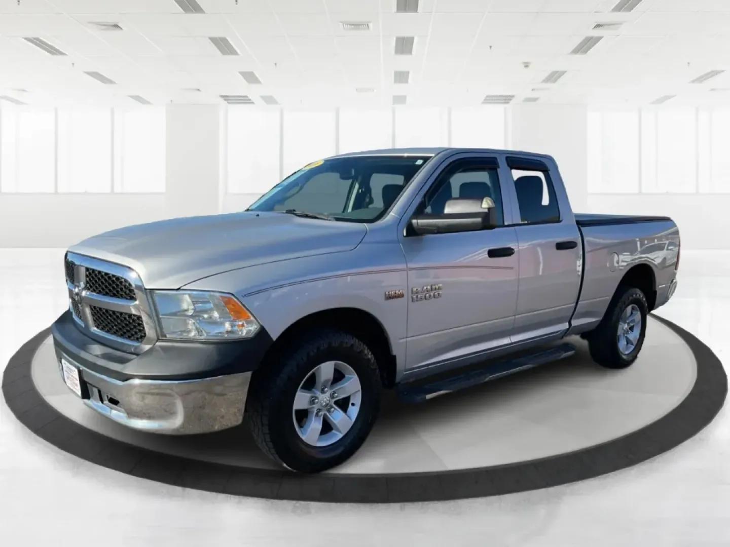 2016 Ram 1500 Tradesman (1C6RR7FT3GS) with an Other engine, located at 4508 South Dixie Dr, Moraine, OH, 45439, (937) 908-9800, 39.689976, -84.218452 - 2016 Ram 1500 Tradesman - Photo#8