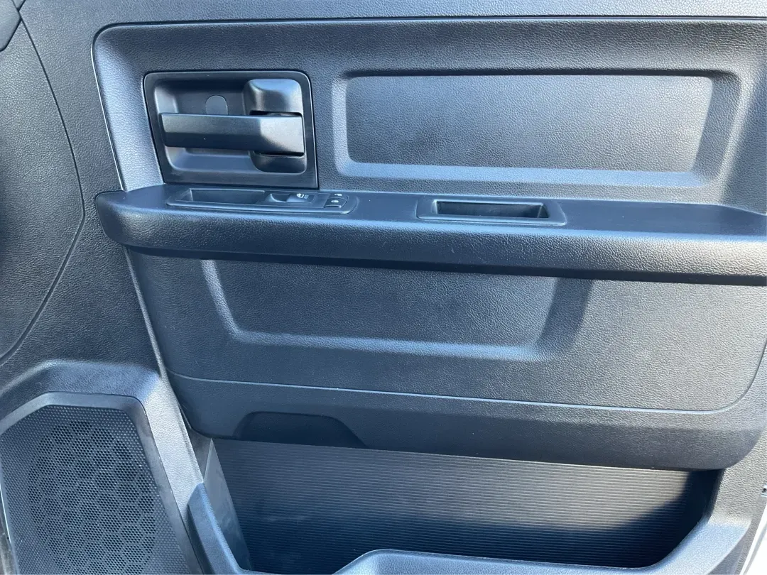 2016 Ram 1500 Tradesman (1C6RR7FT3GS) with an 5.7L V8 OHV 16V engine, 6A transmission, located at 1230 East Main St, Xenia, OH, 45385, (937) 908-9800, 39.688026, -83.910172 - Looking for a reliable vehicle that seamlessly fits into your active lifestyle? Look no further than this robust 2016 Ram 1500 Tradesman, available now at Advantage Car and Credit in Moraine, OH. This quad cab truck is not just a vehicle; it's a gateway to adventure, perfect for weekend getaways, tr - Photo#18