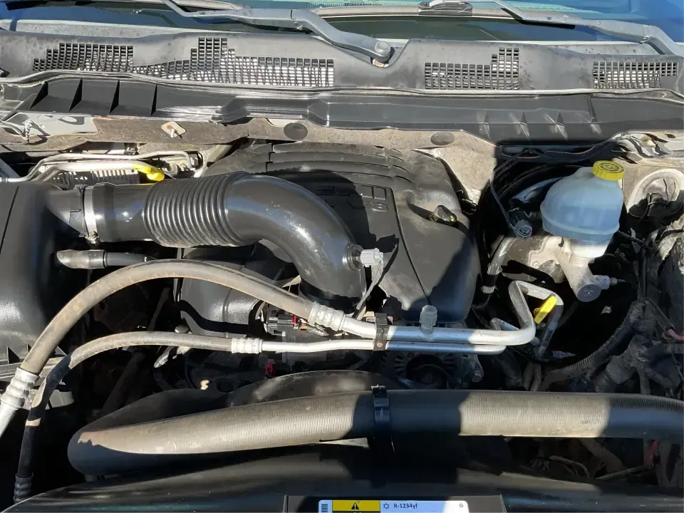 2016 Ram 1500 Tradesman (1C6RR7FT3GS) with an 5.7L V8 OHV 16V engine, 6A transmission, located at 1230 East Main St, Xenia, OH, 45385, (937) 908-9800, 39.688026, -83.910172 - Looking for a reliable vehicle that seamlessly fits into your active lifestyle? Look no further than this robust 2016 Ram 1500 Tradesman, available now at Advantage Car and Credit in Moraine, OH. This quad cab truck is not just a vehicle; it's a gateway to adventure, perfect for weekend getaways, tr - Photo#11