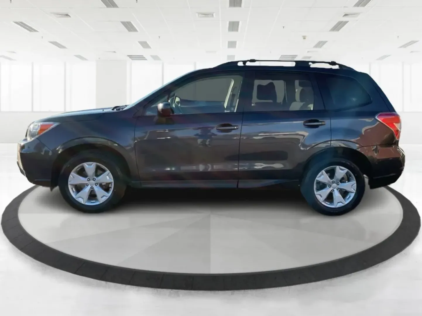 2015 Subaru Forester 2.5i Premium (JF2SJAGC9FH) with an 2.5L H-4 DOHC engine, located at 8750 N County Rd 25A, Piqua, OH, 45356, (937) 908-9800, 40.164391, -84.232513 - **Adventure Awaits: Discover the 2015 Subaru Forester 2.5i Premium at Advantage Car and Credit - Piqua!**<br /> <br /> Are you ready for your next family adventure, weekend getaway, or daily commute in a vehicle that combines safety, reliability, and comfort? Look no further than the 2015 Subaru For - Photo#5