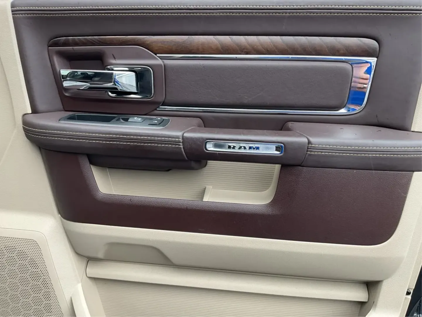 2016 Ram 1500 Longhorn (1C6RR7PT9GS) with an Other engine, located at 8750 N County Rd 25A, Piqua, OH, 45356, (937) 908-9800, 40.164391, -84.232513 - **Discover Your Next Adventure with This 2016 Ram 1500 Longhorn at Advantage Car and Credit - Piqua, OH**<br /> <br /> Are you ready to elevate your driving experience and embrace the freedom of the open road? Whether you're hauling gear for a weekend getaway or navigating daily commutes, the 2016 R - Photo#19