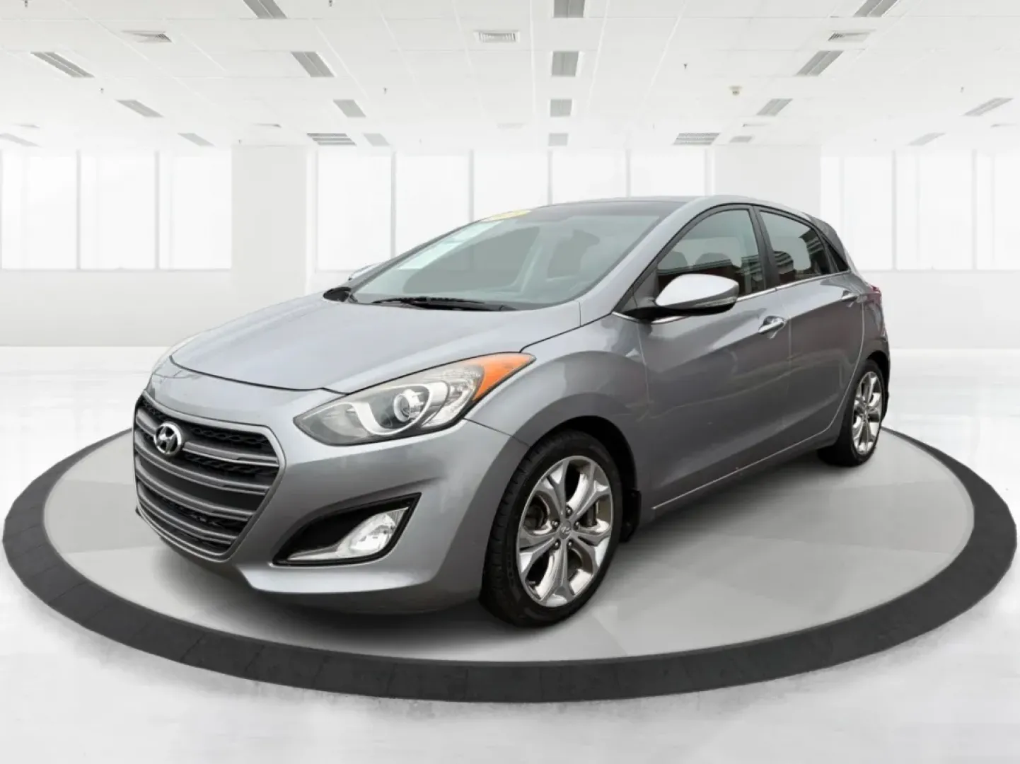 2016 Hyundai Elantra GT HB (KMHD35LH0GU) with an Other engine, located at 401 Woodman Dr, Riverside, OH, 45431, (937) 908-9800, 39.760899, -84.123421 - **Discover Your Next Adventure with the 2016 Hyundai Elantra GT at Advantage Car and Credit Riverside!** <br /> <br /> Are you ready to elevate your daily commute or family road trips with a stylish and reliable vehicle? The 2016 Hyundai Elantra GT is the perfect blend of comfort, efficiency, and p - Photo#8