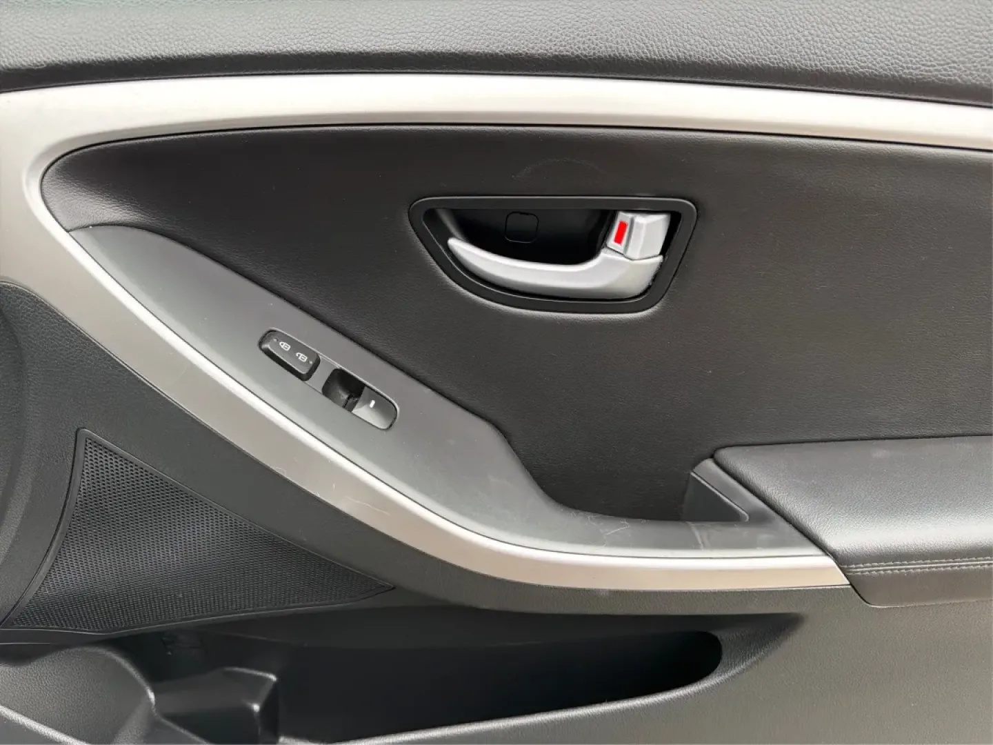 2016 Hyundai Elantra GT HB (KMHD35LH0GU) with an Other engine, located at 401 Woodman Dr, Riverside, OH, 45431, (937) 908-9800, 39.760899, -84.123421 - **Discover Your Next Adventure with the 2016 Hyundai Elantra GT at Advantage Car and Credit Riverside!** <br /> <br /> Are you ready to elevate your daily commute or family road trips with a stylish and reliable vehicle? The 2016 Hyundai Elantra GT is the perfect blend of comfort, efficiency, and p - Photo#19