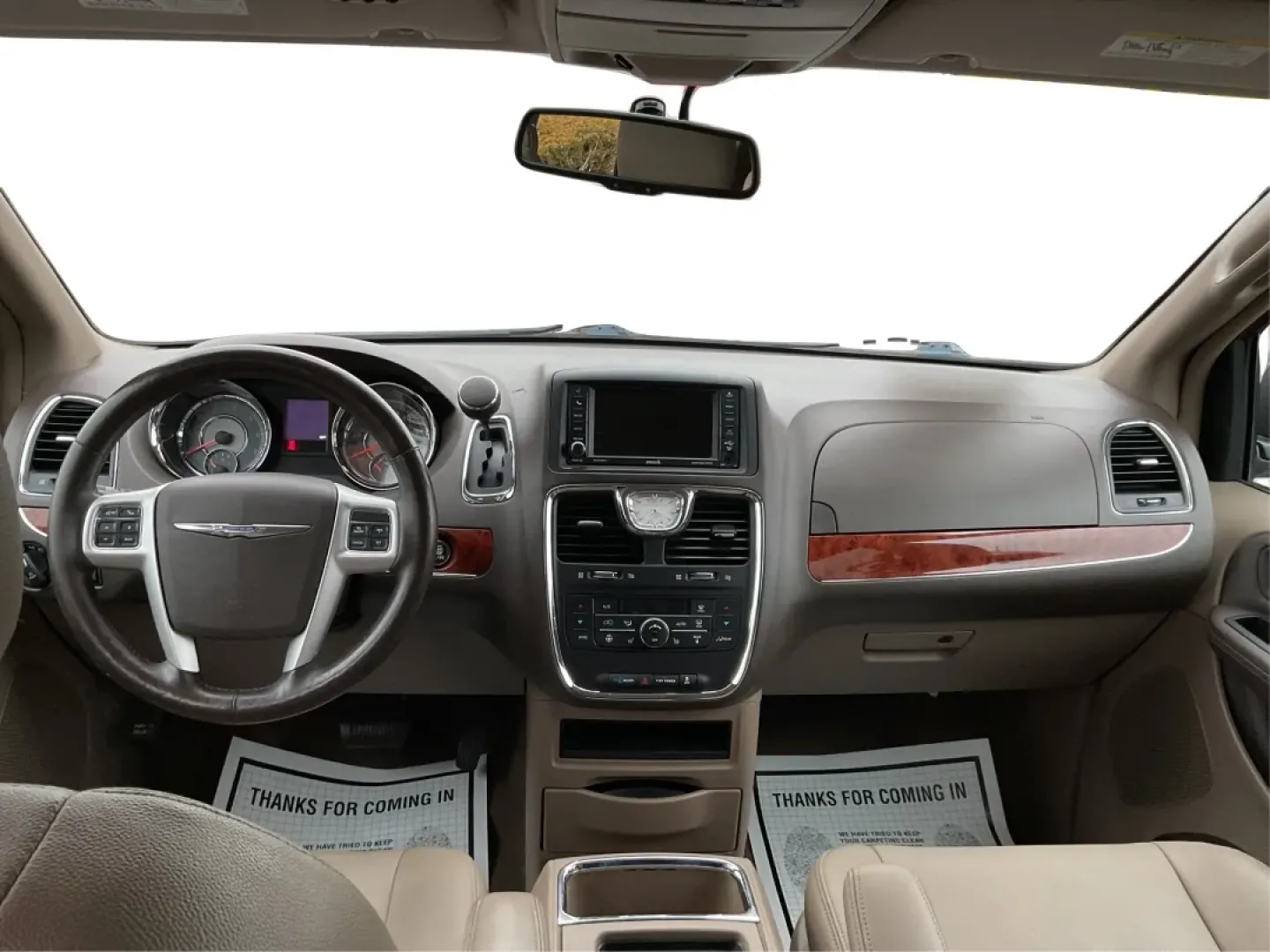 2016 Chrysler Town and Country Touring (2C4RC1BG8GR) with an Pentastar 3.6L V-6 DOHC engine, located at 880 E. National Road, Vandalia, OH, 45377, (937) 908-9800, 39.891918, -84.183594 - **Find Your Family Adventure with This 2016 Chrysler Town and Country at Advantage Car and Credit - Vandalia!**<br /> <br /> Imagine packing up your family and hitting the open road in a reliable, spacious van that caters to all your travel needs. The 2016 Chrysler Town and Country is your ticke - Photo#20