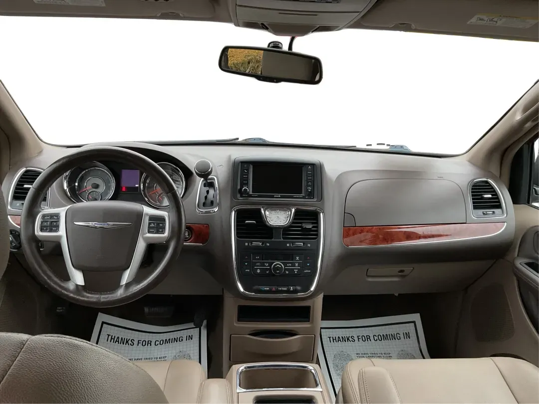 2016 Chrysler Town and Country Touring (2C4RC1BG8GR) with an Pentastar 3.6L V-6 DOHC engine, located at 880 E. National Road, Vandalia, OH, 45377, (937) 908-9800, 39.891918, -84.183594 - **Find Your Family Adventure with This 2016 Chrysler Town and Country at Advantage Car and Credit - Vandalia!**<br /> <br /> Imagine packing up your family and hitting the open road in a reliable, spacious van that caters to all your travel needs. The 2016 Chrysler Town and Country is your ticke - Photo#21