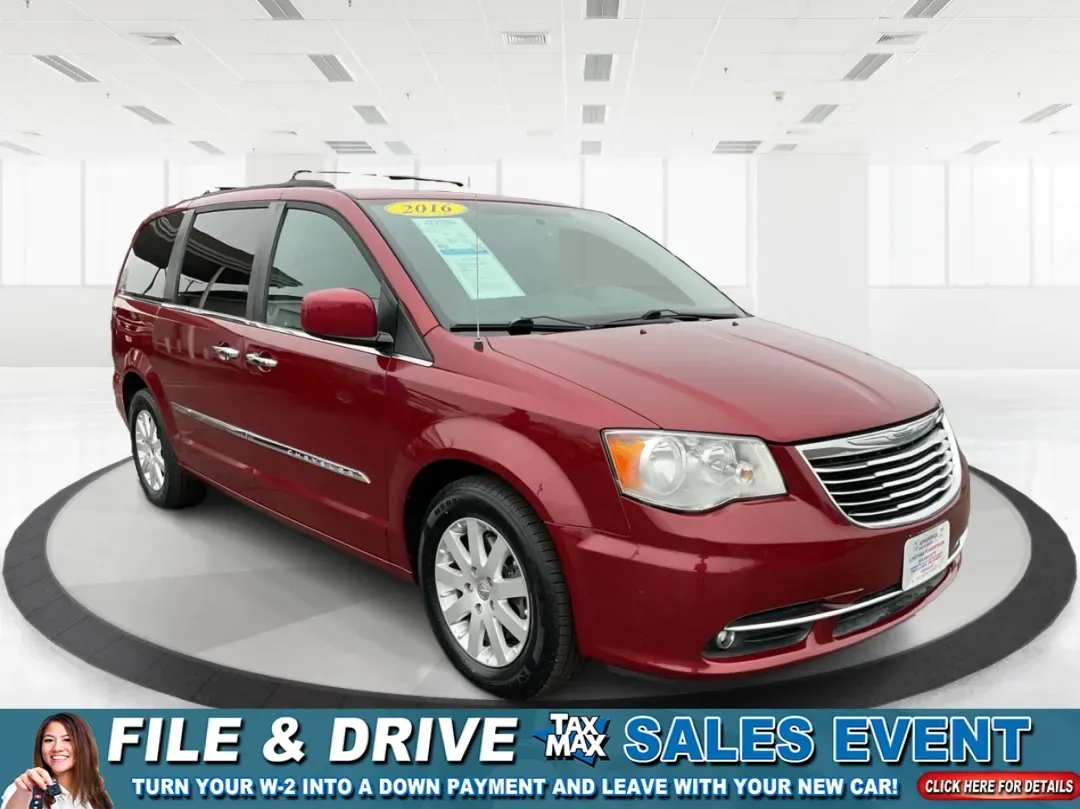 2016 Chrysler Town and Country Touring (2C4RC1BG8GR) with an Pentastar 3.6L V-6 DOHC engine, located at 880 E. National Road, Vandalia, OH, 45377, (937) 908-9800, 39.891918, -84.183594 - **Find Your Family Adventure with This 2016 Chrysler Town and Country at Advantage Car and Credit - Vandalia!**<br /> <br /> Imagine packing up your family and hitting the open road in a reliable, spacious van that caters to all your travel needs. The 2016 Chrysler Town and Country is your ticke - Photo#0