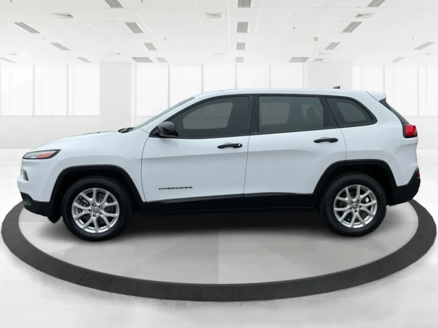 2015 Jeep Cherokee Sport (1C4PJLAB0FW) with an Other engine, located at 1184 Kauffman Ave, Fairborn, OH, 45324, (937) 908-9800, 39.807072, -84.030914 - ### Adventure Awaits with this 2015 Jeep Cherokee Sport!<br /> <br /> Are you ready for your next family road trip, weekend adventure, or daily commute? This 2015 Jeep Cherokee Sport is the perfect companion, combining style, comfort, and versatility for all your lifestyle needs. With its rugged cap - Photo#5
