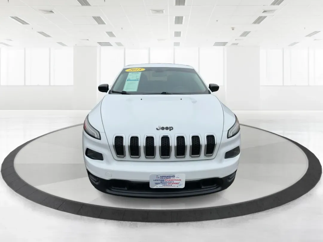 2015 Jeep Cherokee Sport (1C4PJLAB0FW) with an Other engine, located at 1184 Kauffman Ave, Fairborn, OH, 45324, (937) 908-9800, 39.807072, -84.030914 - ### Adventure Awaits with this 2015 Jeep Cherokee Sport!<br /> <br /> Are you ready for your next family road trip, weekend adventure, or daily commute? This 2015 Jeep Cherokee Sport is the perfect companion, combining style, comfort, and versatility for all your lifestyle needs. With its rugged cap - Photo#7