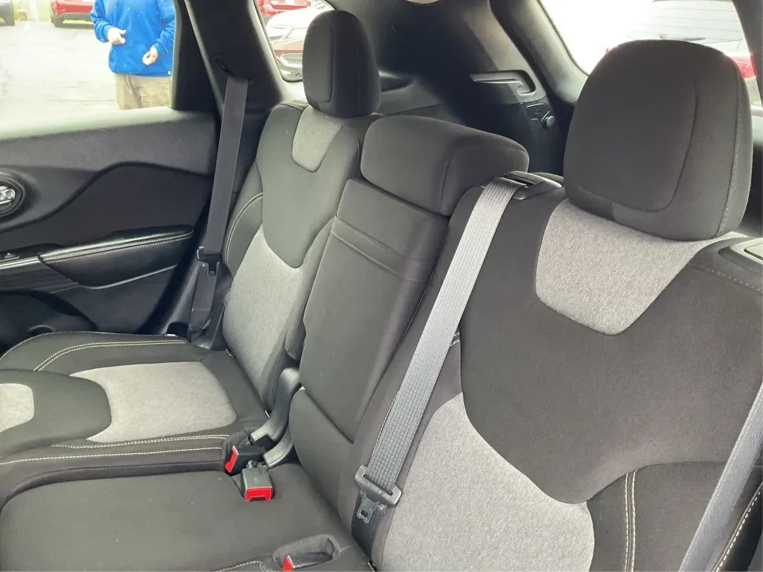 2015 Jeep Cherokee Sport (1C4PJLAB0FW) with an Other engine, located at 1184 Kauffman Ave, Fairborn, OH, 45324, (937) 908-9800, 39.807072, -84.030914 - ### Adventure Awaits with this 2015 Jeep Cherokee Sport!<br /> <br /> Are you ready for your next family road trip, weekend adventure, or daily commute? This 2015 Jeep Cherokee Sport is the perfect companion, combining style, comfort, and versatility for all your lifestyle needs. With its rugged cap - Photo#10