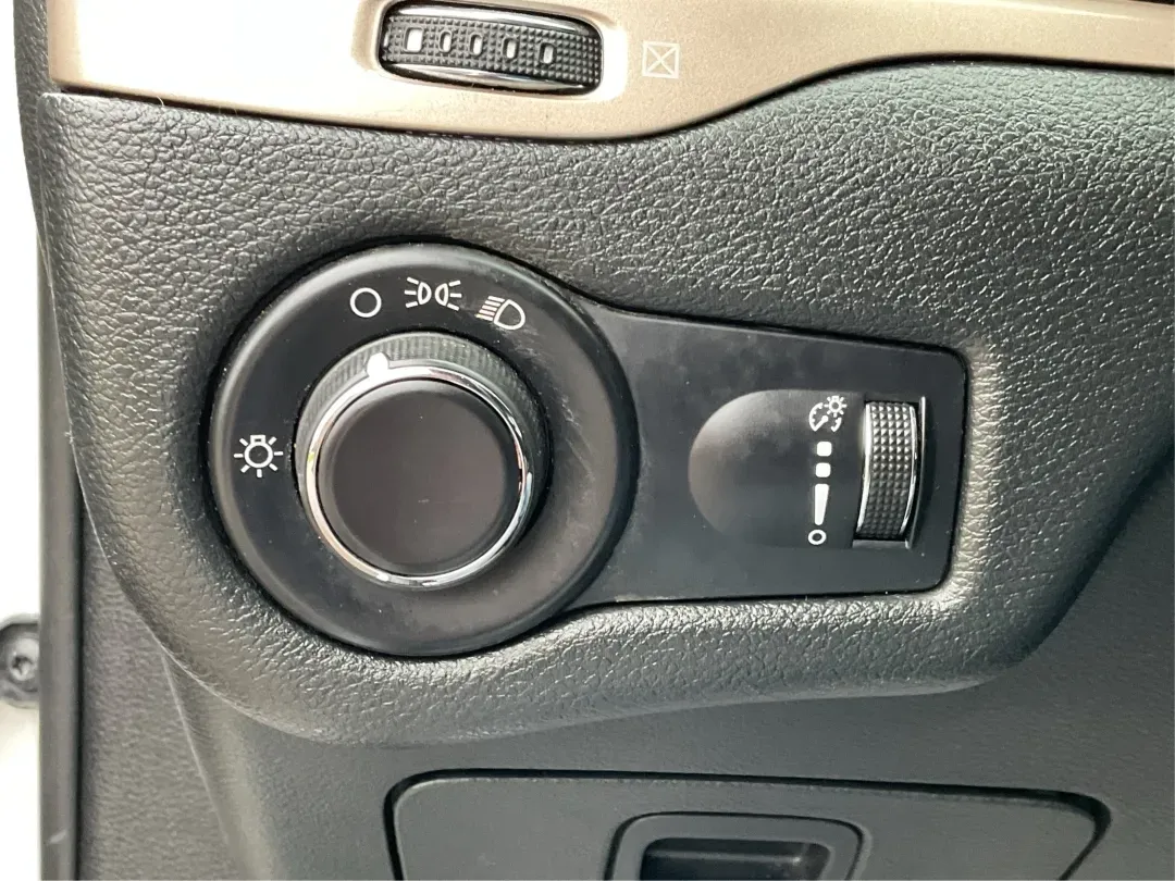 2015 Jeep Cherokee Sport (1C4PJLAB0FW) with an Other engine, located at 1184 Kauffman Ave, Fairborn, OH, 45324, (937) 908-9800, 39.807072, -84.030914 - ### Adventure Awaits with this 2015 Jeep Cherokee Sport!<br /> <br /> Are you ready for your next family road trip, weekend adventure, or daily commute? This 2015 Jeep Cherokee Sport is the perfect companion, combining style, comfort, and versatility for all your lifestyle needs. With its rugged cap - Photo#17