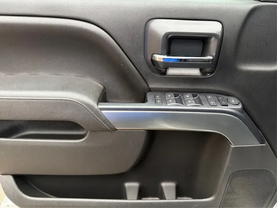 2014 Chevrolet Silverado 1500 1LT (3GCUKREC1EG) with an 5.3L V8 OHV 16V engine, 6-Speed Automatic transmission, located at 8750 N County Rd 25A, Piqua, OH, 45356, (937) 908-9800, 40.164391, -84.232513 - **Elevate Your Lifestyle with the 2014 Chevrolet Silverado 1500** <br /> <br /> Unleash the power of adventure with the 2014 Chevrolet Silverado 1500, the perfect companion for weekend road trips, family outings, or tackling tough jobs around Troy, OH. This rugged yet refined truck blends capabilit - Photo#18