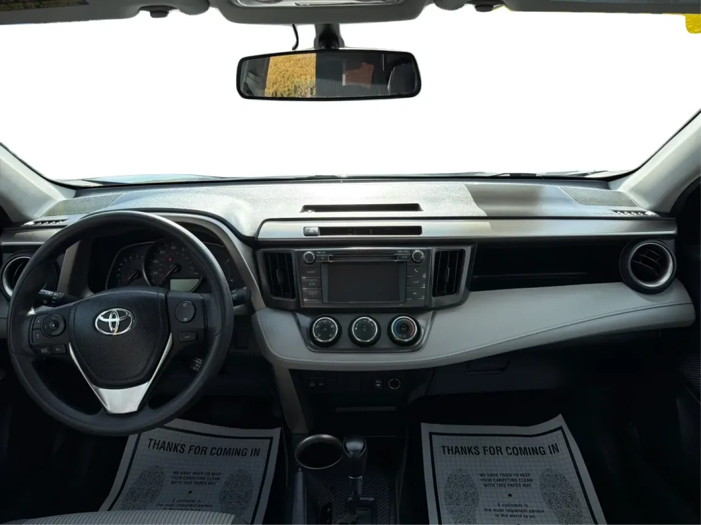 2013 Toyota RAV4 LE (2T3BFREV1DW) with an 2.5L I-4 DOHC engine, located at 401 Woodman Dr, Riverside, OH, 45431, (937) 908-9800, 39.760899, -84.123421 - Are you ready to elevate your daily commute or embark on your next weekend adventure? Look no further than this impressive 2013 Toyota RAV4 LE, available now at Advantage Car and Credit - Riverside. This versatile SUV is perfect for budget-conscious buyers seeking a reliable vehicle that accommodate - Photo#19