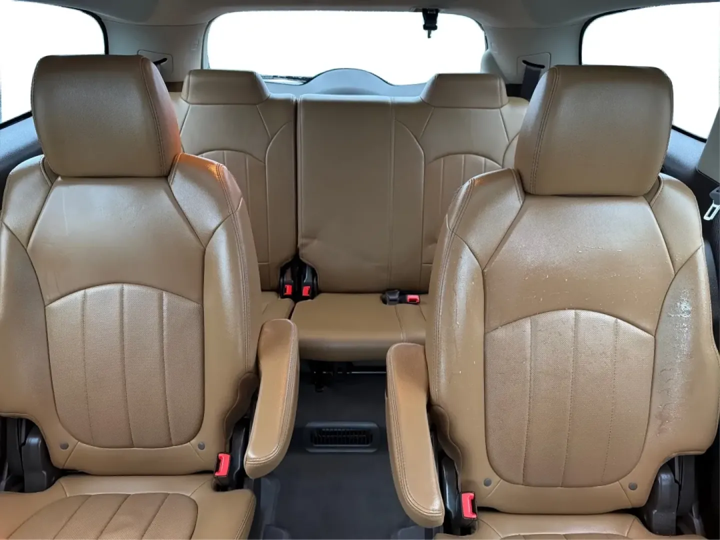 2017 Buick Enclave Leather (5GAKVBKD7HJ) with an 3.6L V-6 gasoline direct injection engine, located at 1099 N County Rd 25A , Troy, OH, 45373, (937) 908-9800, 40.057079, -84.212883 - **Discover Adventure with the 2017 Buick Enclave Perfect for Your Growing Family!**<br /> <br /> Are you a family on the go, looking for a reliable vehicle that can seamlessly handle your busy lifestyle? Look no further than the stunning 2017 Buick Enclave, now available at Advantage Car and Credit - Photo#14