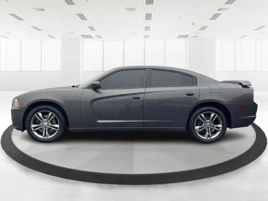 2014 Dodge Charger SXT (2C3CDXJG6EH) with an 3.6L V-6 DOHC engine, located at 4508 South Dixie Dr, Moraine, OH, 45439, (937) 908-9800, 39.689976, -84.218452 - **Unleash Your Inner Adventurer with this 2014 Dodge Charger SXT!**<br /> <br /> Are you ready to transform your daily commute into an exhilarating experience? Look no further than this 2014 Dodge Charger SXT, available now at Advantage Car and Credit Piqua! Perfect for those who crave a blend of s - Photo#5