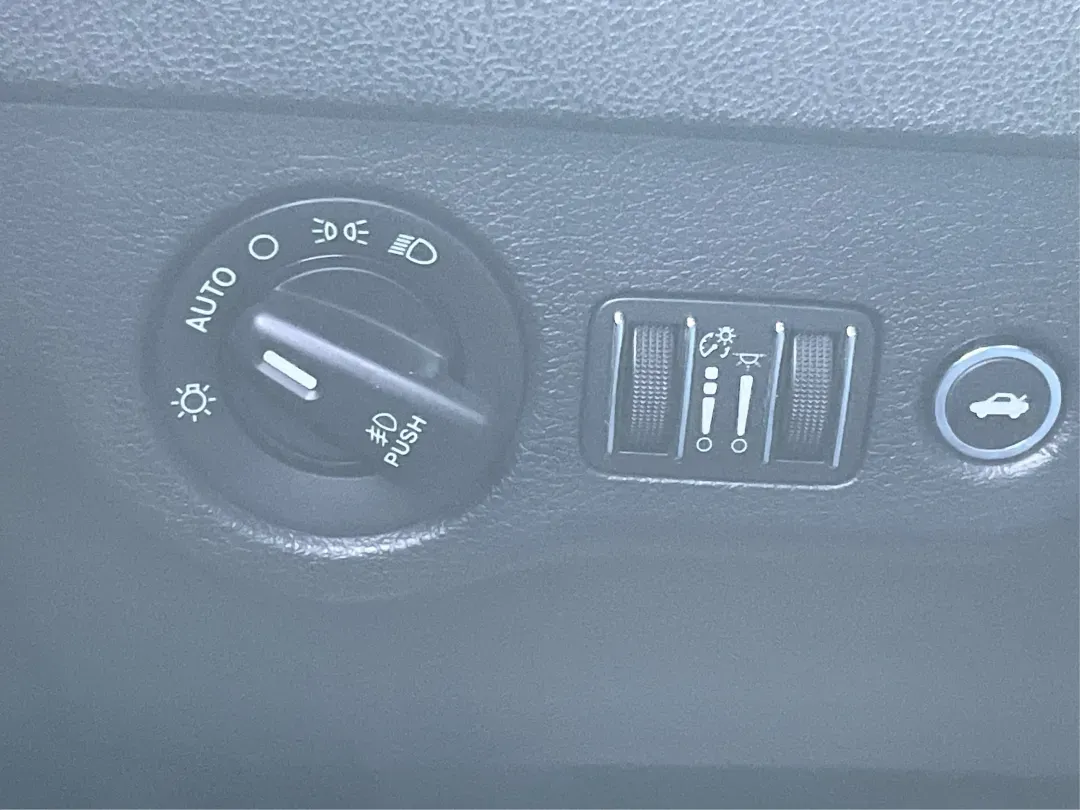 2014 Dodge Charger SXT (2C3CDXJG6EH) with an 3.6L V-6 DOHC engine, located at 4508 South Dixie Dr, Moraine, OH, 45439, (937) 908-9800, 39.689976, -84.218452 - **Unleash Your Inner Adventurer with this 2014 Dodge Charger SXT!**<br /> <br /> Are you ready to transform your daily commute into an exhilarating experience? Look no further than this 2014 Dodge Charger SXT, available now at Advantage Car and Credit Piqua! Perfect for those who crave a blend of s - Photo#17