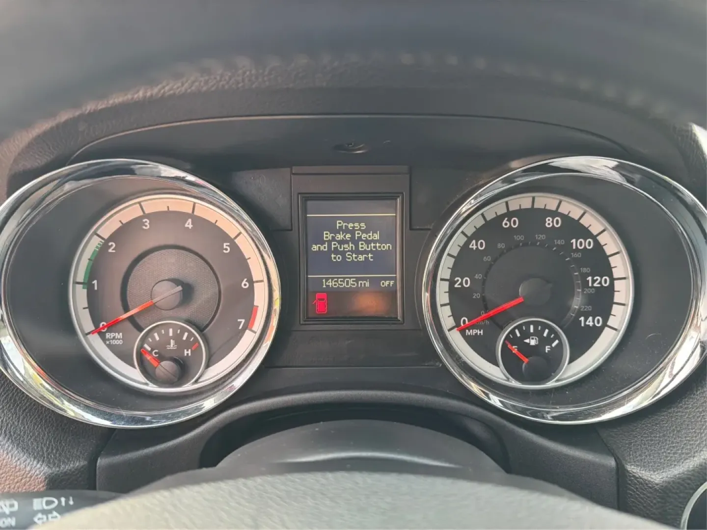 2013 Dodge Durango Crew (1C4RDJDG4DC) with an Other engine, located at 1951 S Dayton Lakeview Rd., New Carlisle, OH, 45344, (937) 908-9800, 39.890999, -84.050255 - Are you ready to elevate your family adventures or tackle your daily commute with unparalleled ease? Look no further than this stunning 2013 Dodge Durango Crew, now available at Advantage Car and Credit in New Carlisle, OH. Perfect for growing families and those who love weekend getaways, this SUV n - Photo#15