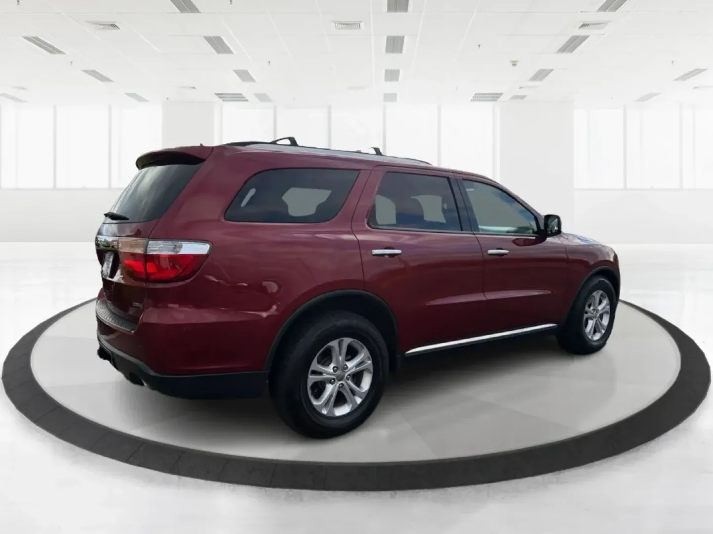 2013 Dodge Durango Crew (1C4RDJDG4DC) with an Other engine, located at 8750 N County Rd 25A, Piqua, OH, 45356, (937) 908-9800, 40.164391, -84.232513 - Are you ready to elevate your family adventures or tackle your daily commute with unparalleled ease? Look no further than this stunning 2013 Dodge Durango Crew, now available at Advantage Car and Credit in New Carlisle, OH. Perfect for growing families and those who love weekend getaways, this SUV n - Photo#2