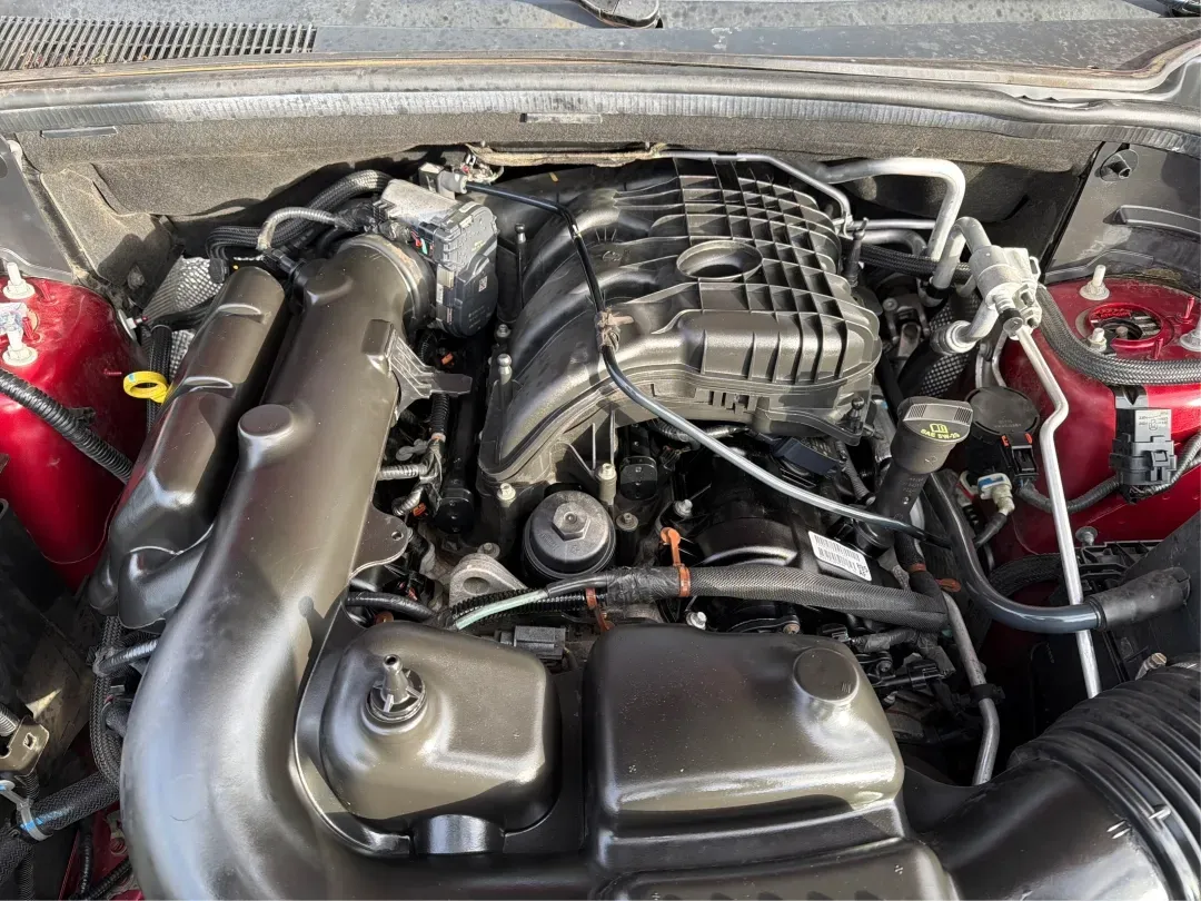 2013 Dodge Durango Crew (1C4RDJDG4DC) with an Other engine, located at 401 Woodman Dr, Riverside, OH, 45431, (937) 908-9800, 39.760899, -84.123421 - Are you ready to elevate your family adventures or tackle your daily commute with unparalleled ease? Look no further than this stunning 2013 Dodge Durango Crew, now available at Advantage Car and Credit in New Carlisle, OH. Perfect for growing families and those who love weekend getaways, this SUV n - Photo#11