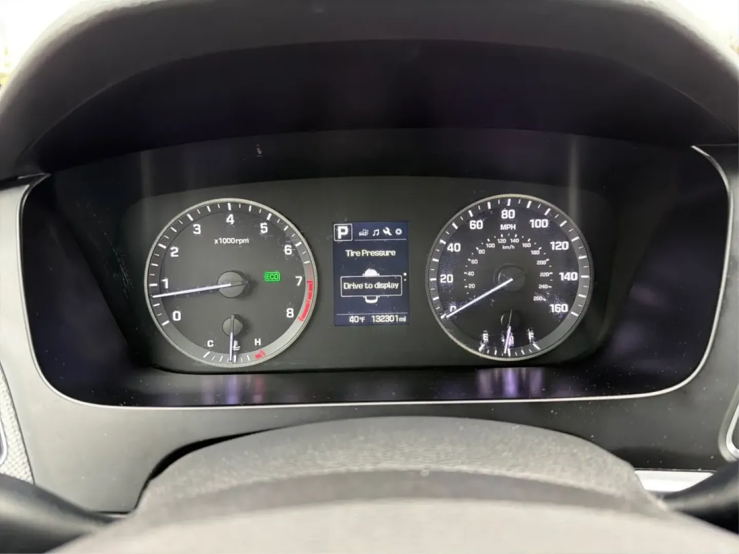 2017 Hyundai Sonata SE (5NPE24AF6HH) with an 2.4L I-4 gasoline direct injection engine, located at 8750 N County Rd 25A, Piqua, OH, 45356, (937) 908-9800, 40.164391, -84.232513 - Experience the open road like never before with the 2017 Hyundai Sonata SE, a perfect sedan for those who value style, comfort, and reliability. Whether you're commuting to work in Piqua, planning weekend getaways, or driving your family to soccer practice, this versatile vehicle is designed to meet - Photo#15