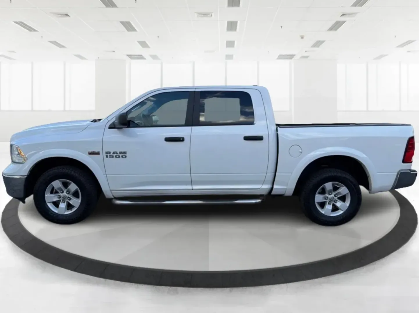 2017 Ram 1500 SLT (1C6RR7LT9HS) with an Other engine, located at 8750 N County Rd 25A, Piqua, OH, 45356, (937) 908-9800, 40.164391, -84.232513 - **Discover Your Next Adventure in the 2017 Ram 1500 SLT Crew Cab!**<br /> <br /> Are you ready to elevate your lifestyle with a rugged yet sophisticated vehicle? Look no further than this stunning 2017 Ram 1500 SLT Crew Cab, available now at Advantage Car and Credit in Piqua, OH. Whether you're a gr - Photo#5