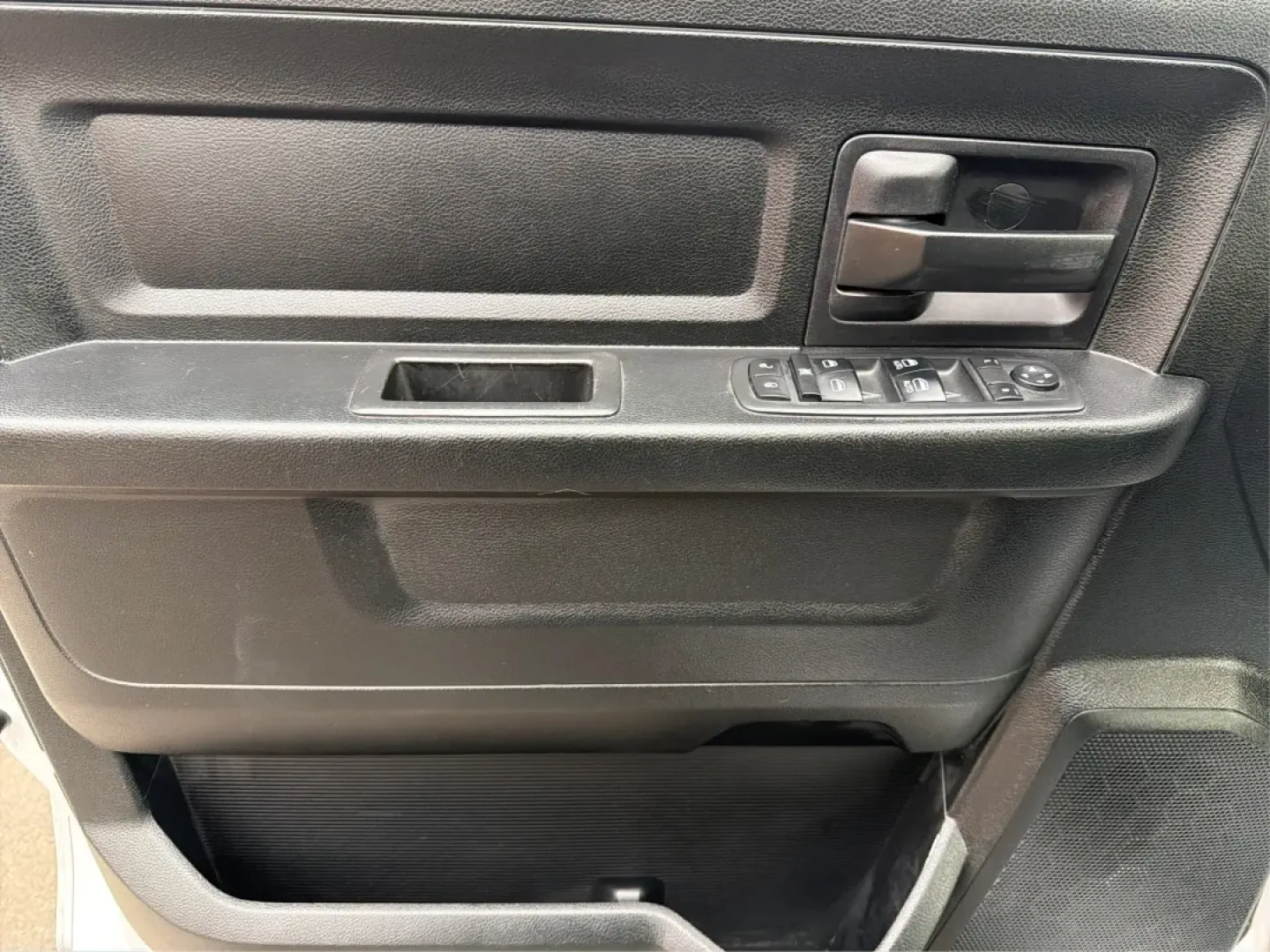 2018 Ram 1500 Express Crew Cab 4x4 5'7 Box (1C6RR7KG7JS) with an Other engine, located at 1230 East Main St, Xenia, OH, 45385, (937) 908-9800, 39.688026, -83.910172 - **Unleash Your Adventurous Side with the 2018 Ram 1500 Express Crew Cab 4x4!** <br /> <br /> If you're a weekend warrior or need a reliable truck for your daily commute, the 2018 Ram 1500 Express Crew Cab is ready to take on any challenge you throw its way. Perfect for outdoor enthusiasts and growin - Photo#17